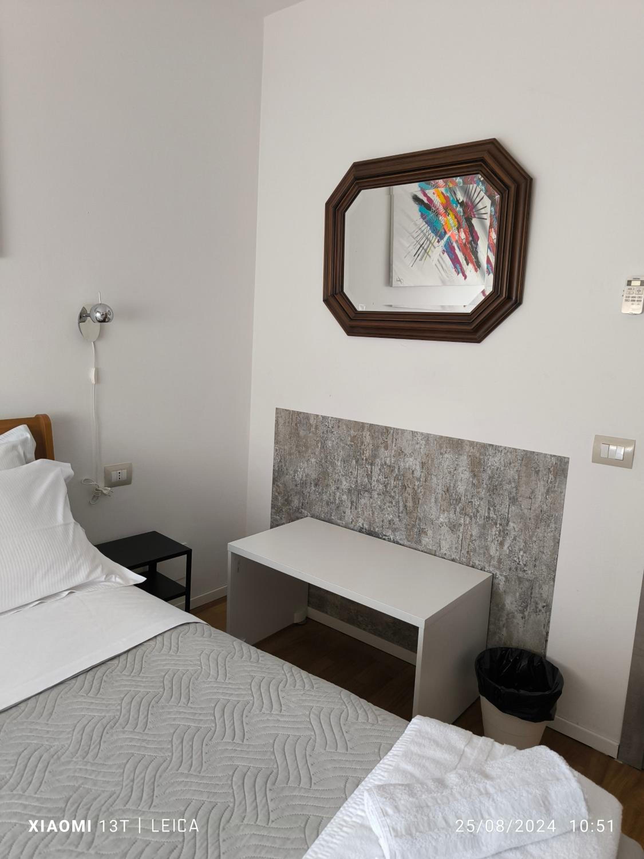 Double Room - Photo 3
