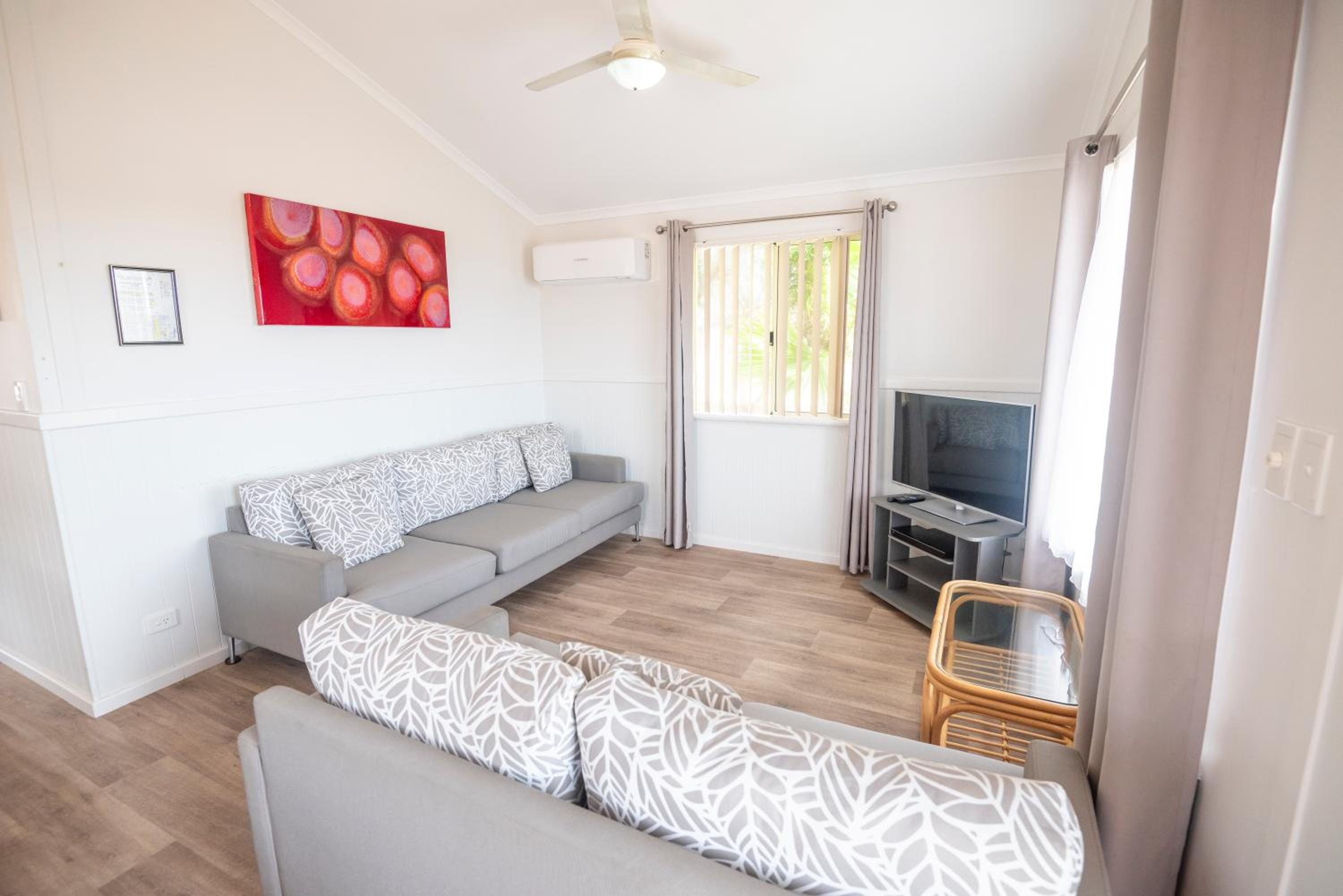 Deluxe Spa Holiday Unit  photo 1