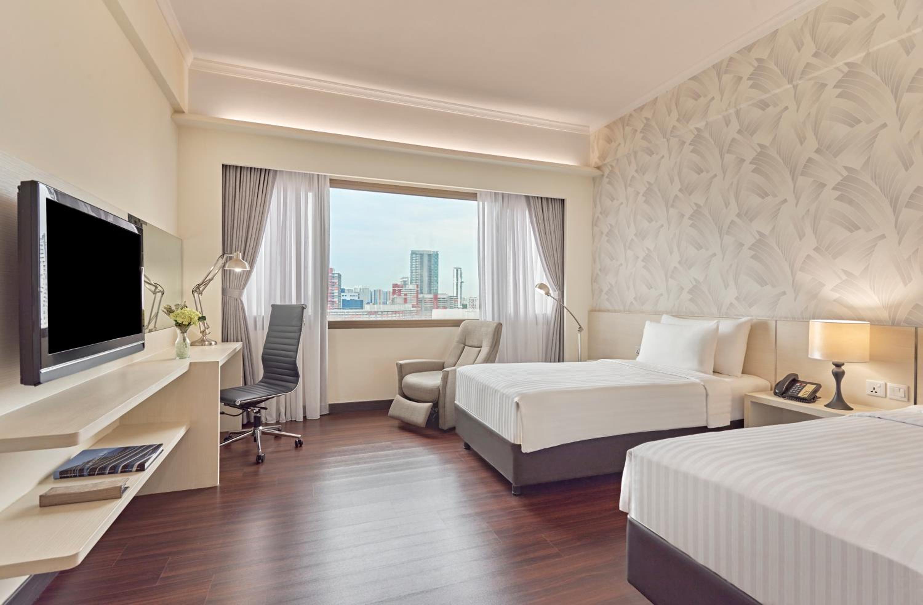 Discovery Package - Deluxe Room with other benefits photo 2