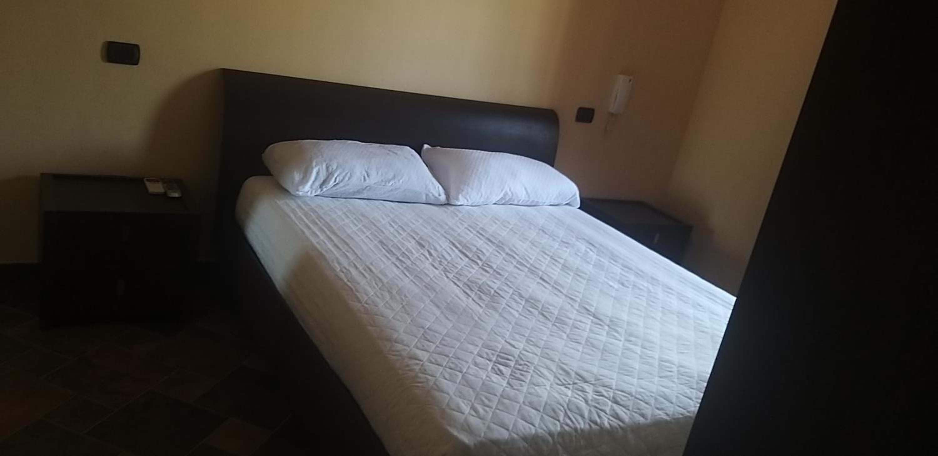 Large Double Room photo 1