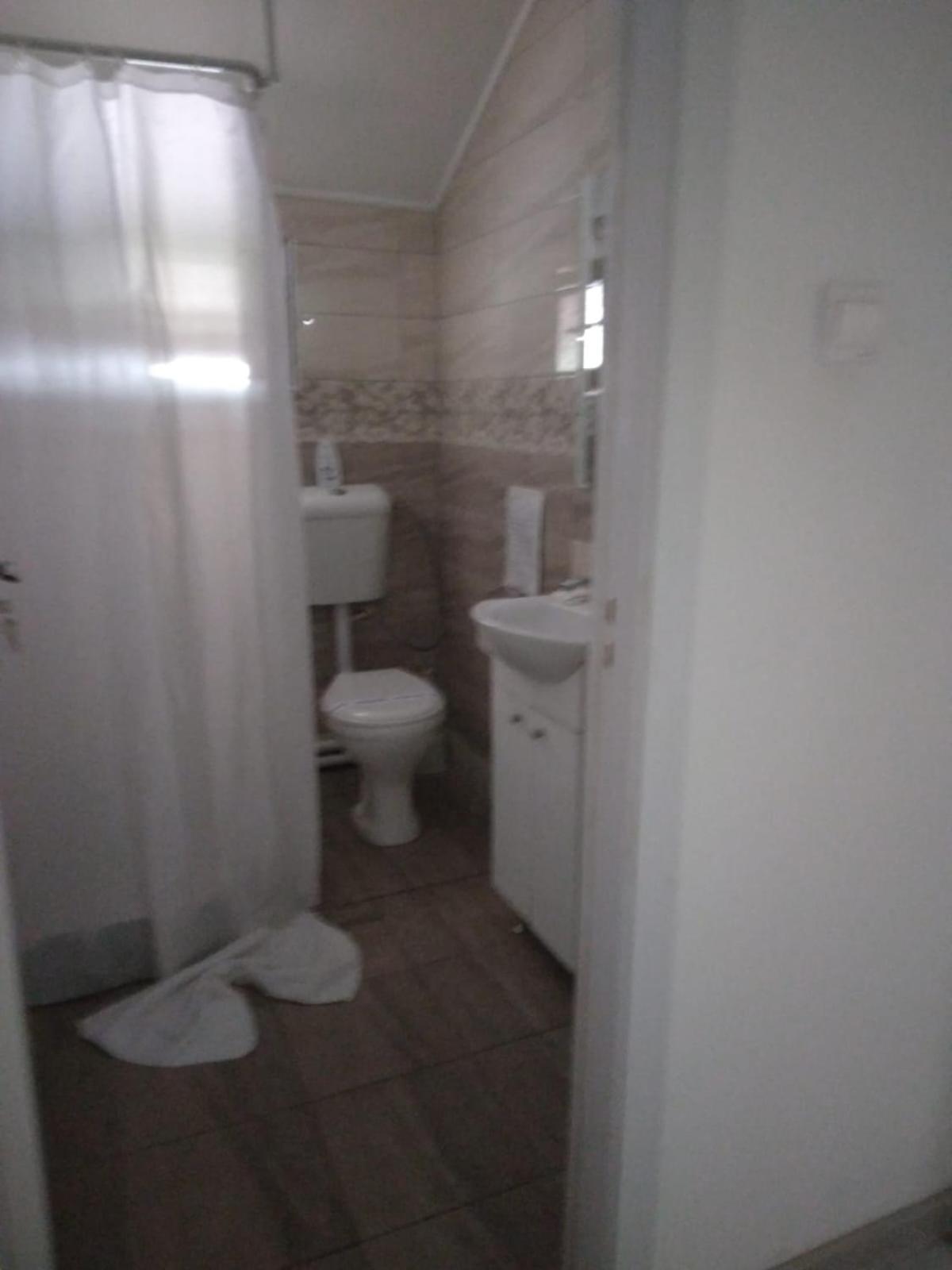 Deluxe Double Room with Shower photo 2