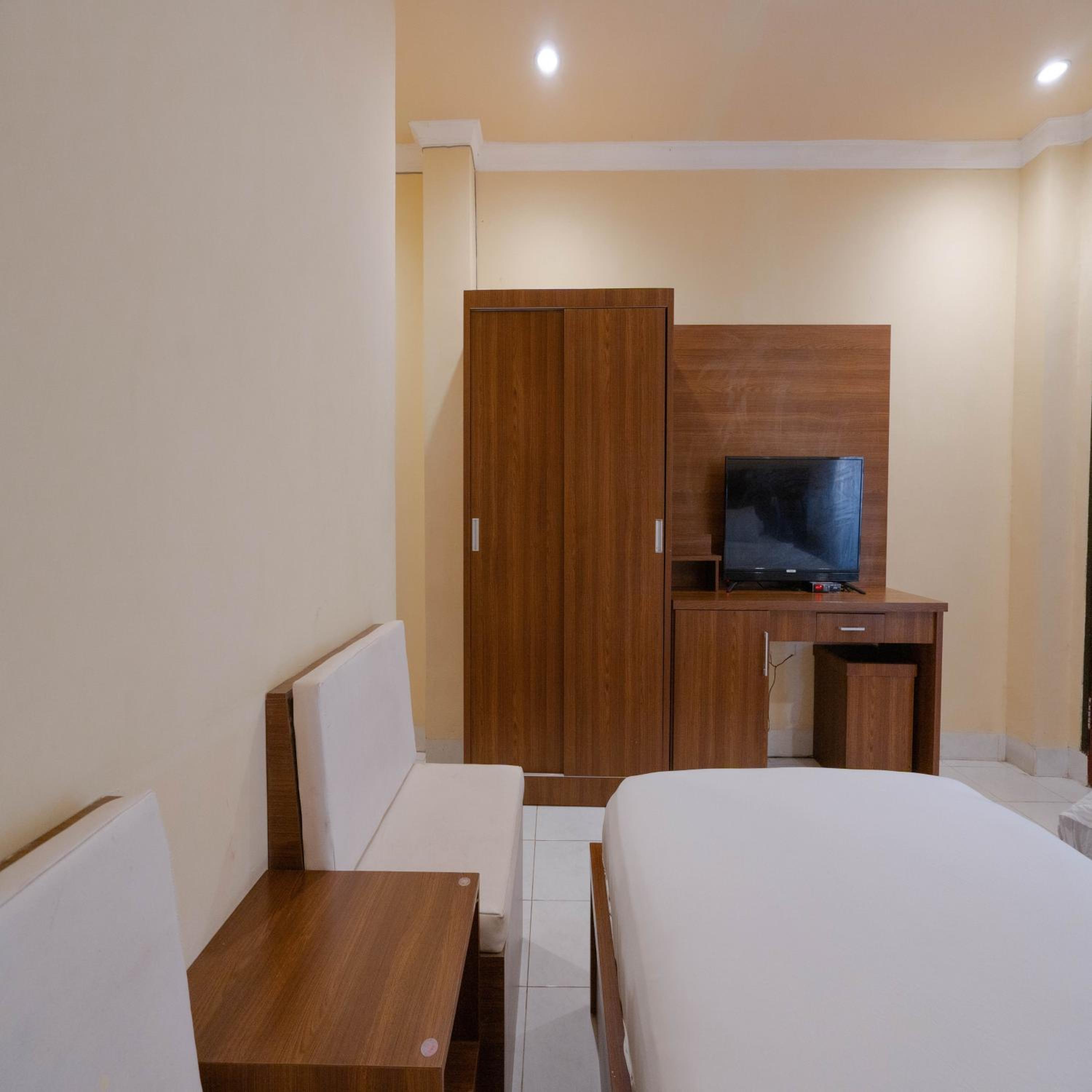 Superior Twin Room - Photo 8