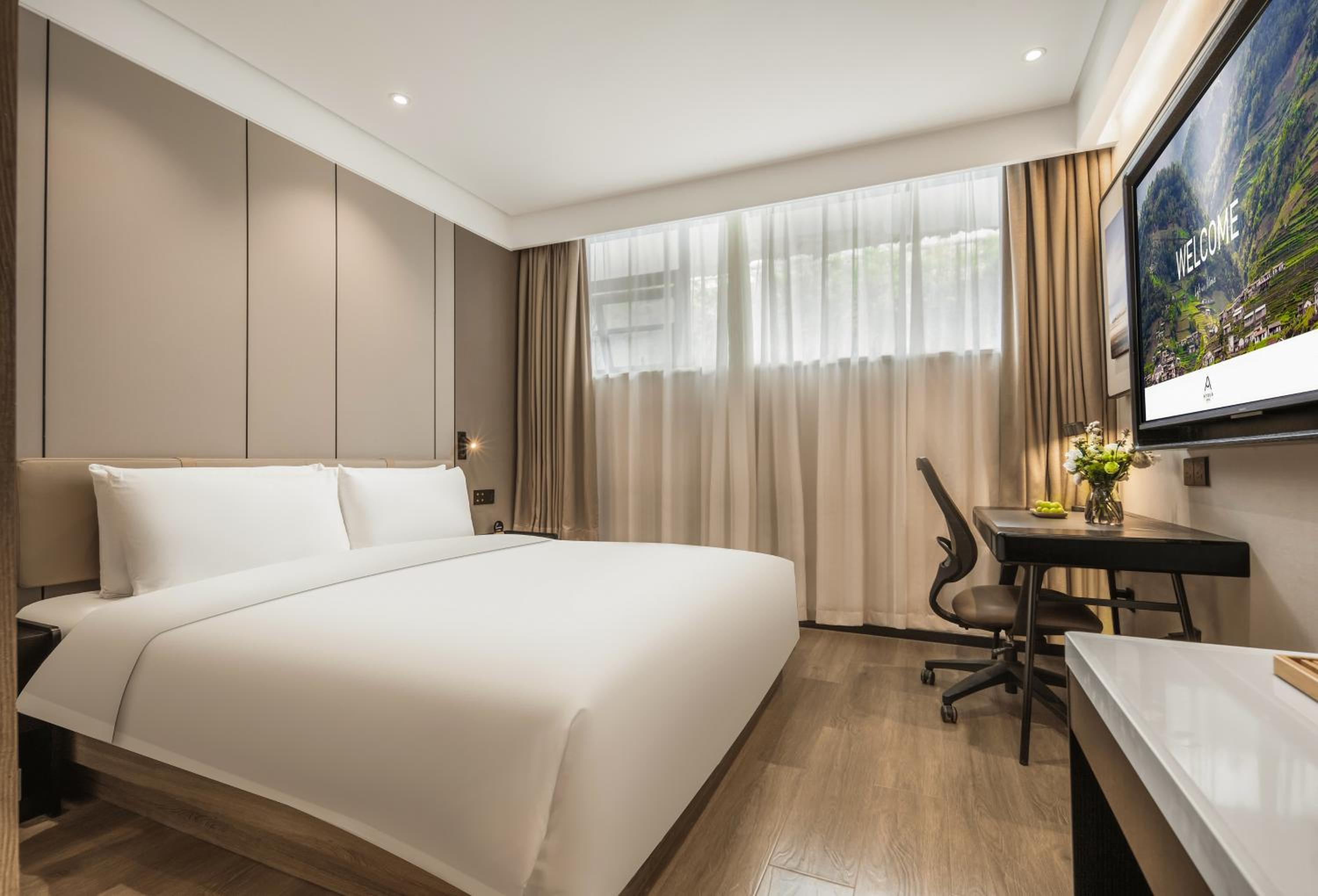 Elegant Double Room photo 1