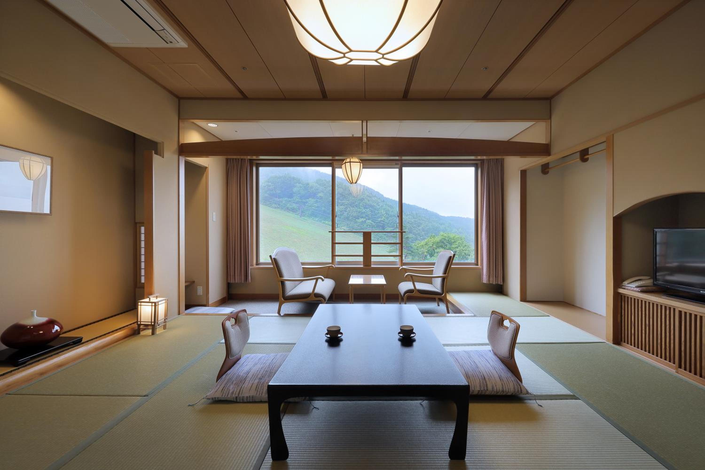 Japanese-Style Room - Non-Smoking - South Building - Photo 1
