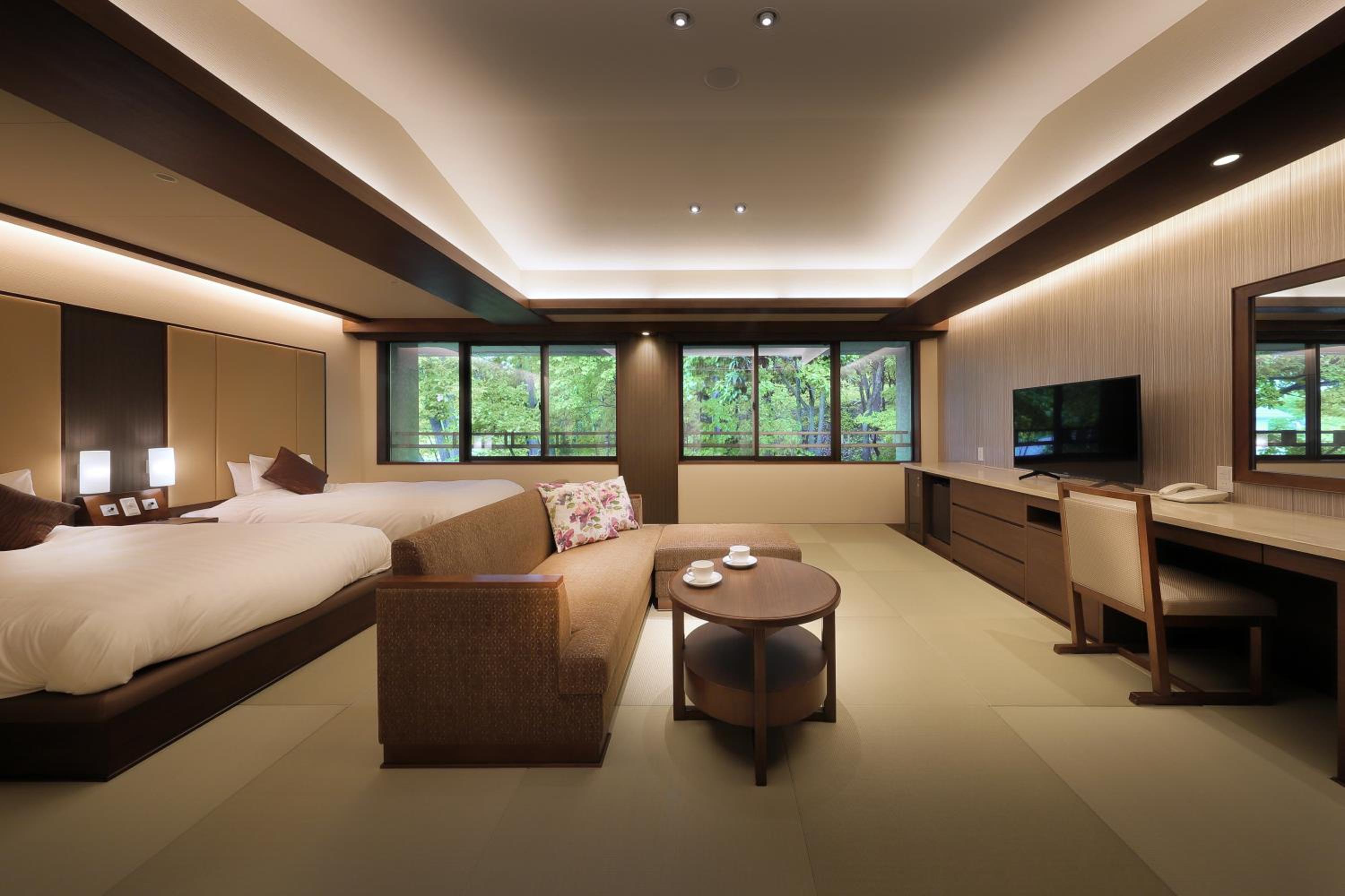 Premium Twin Room - Non-Smoking - Photo 1