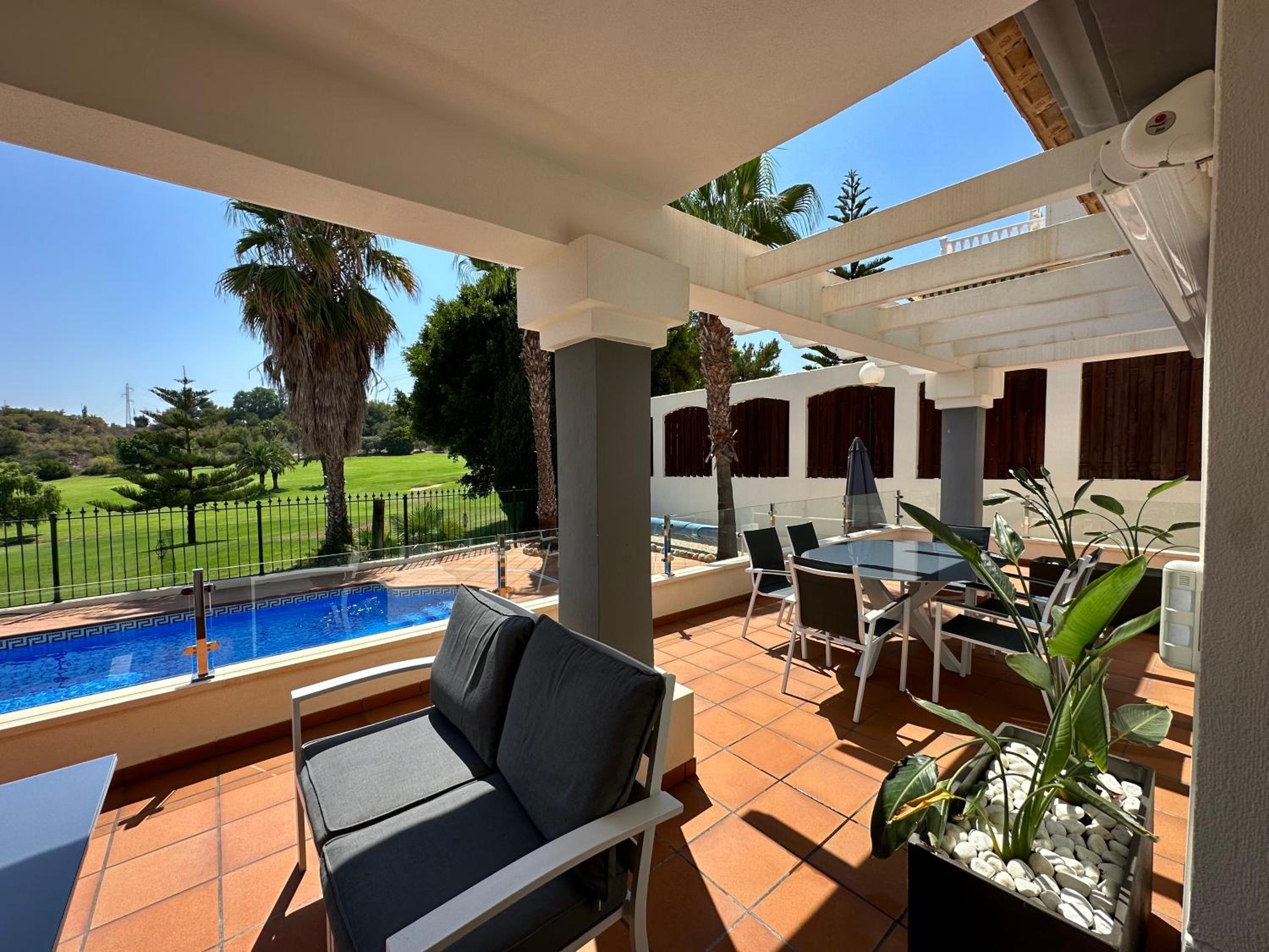 Villa photo 3