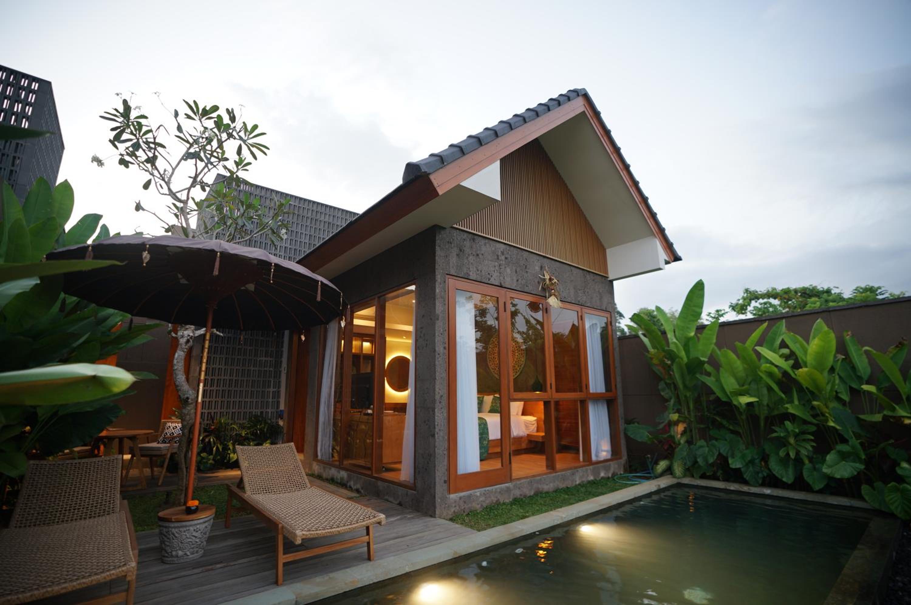 Villa with Garden View - Photo 9