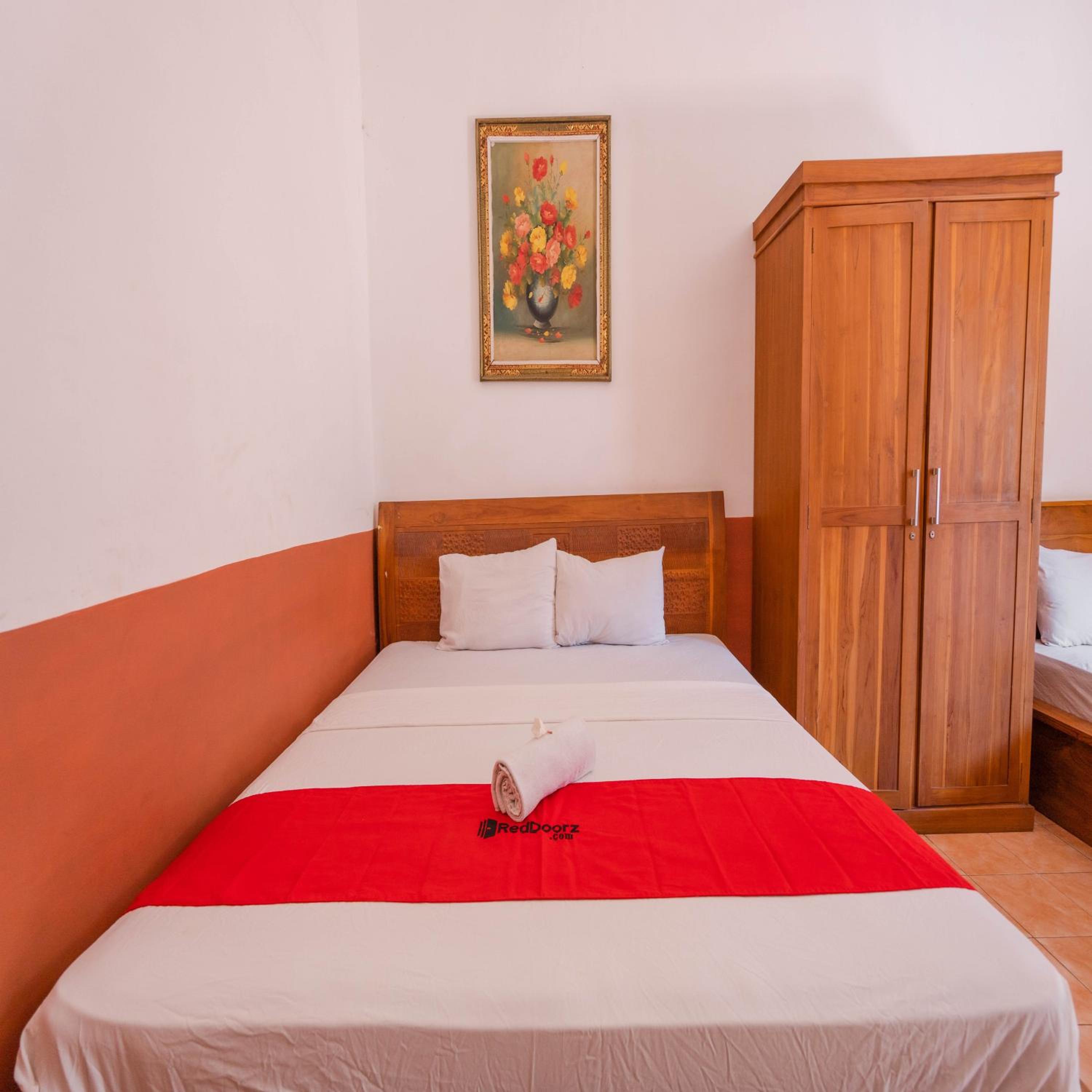 Standard Twin Room - Photo 11