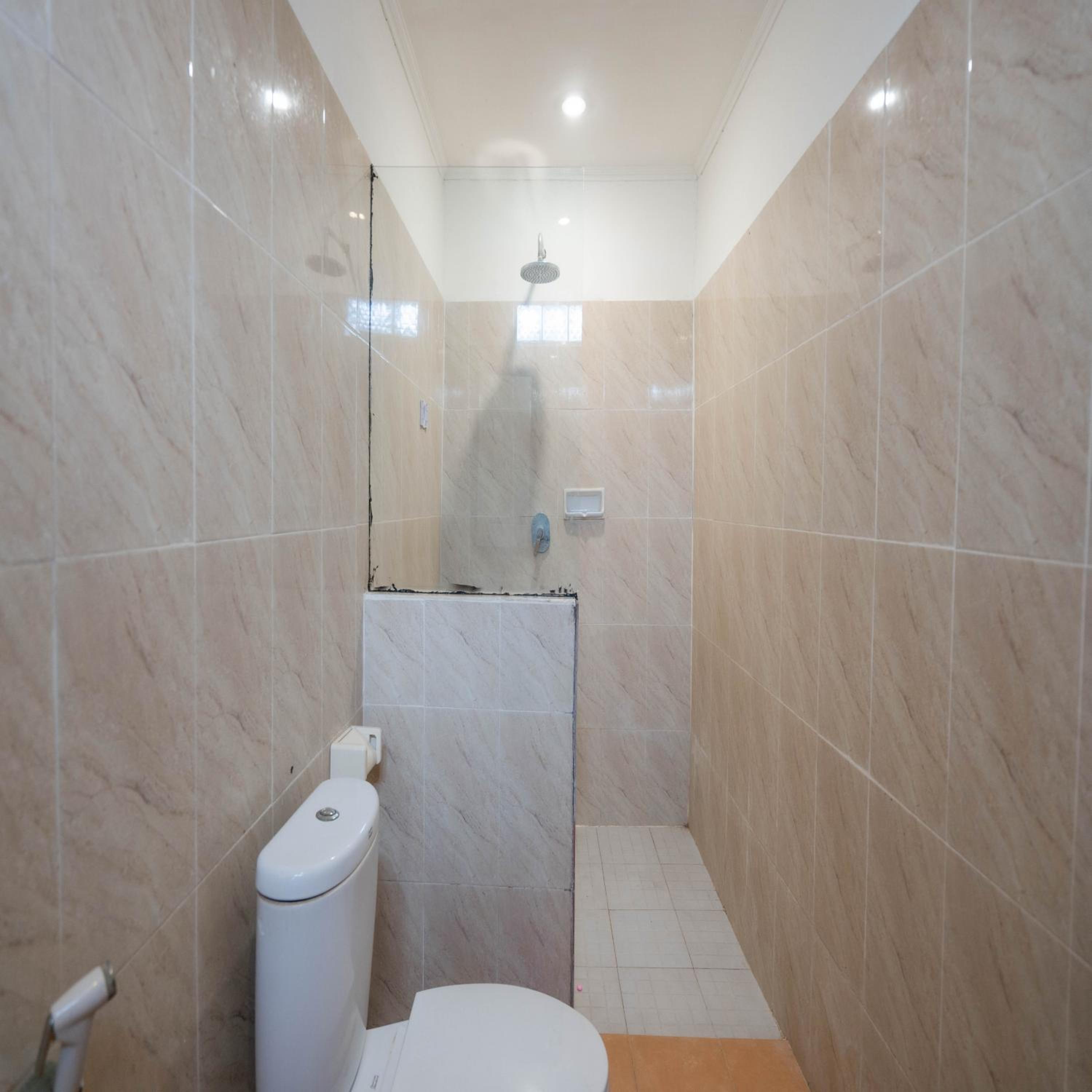 Standard Twin Room - Photo 6