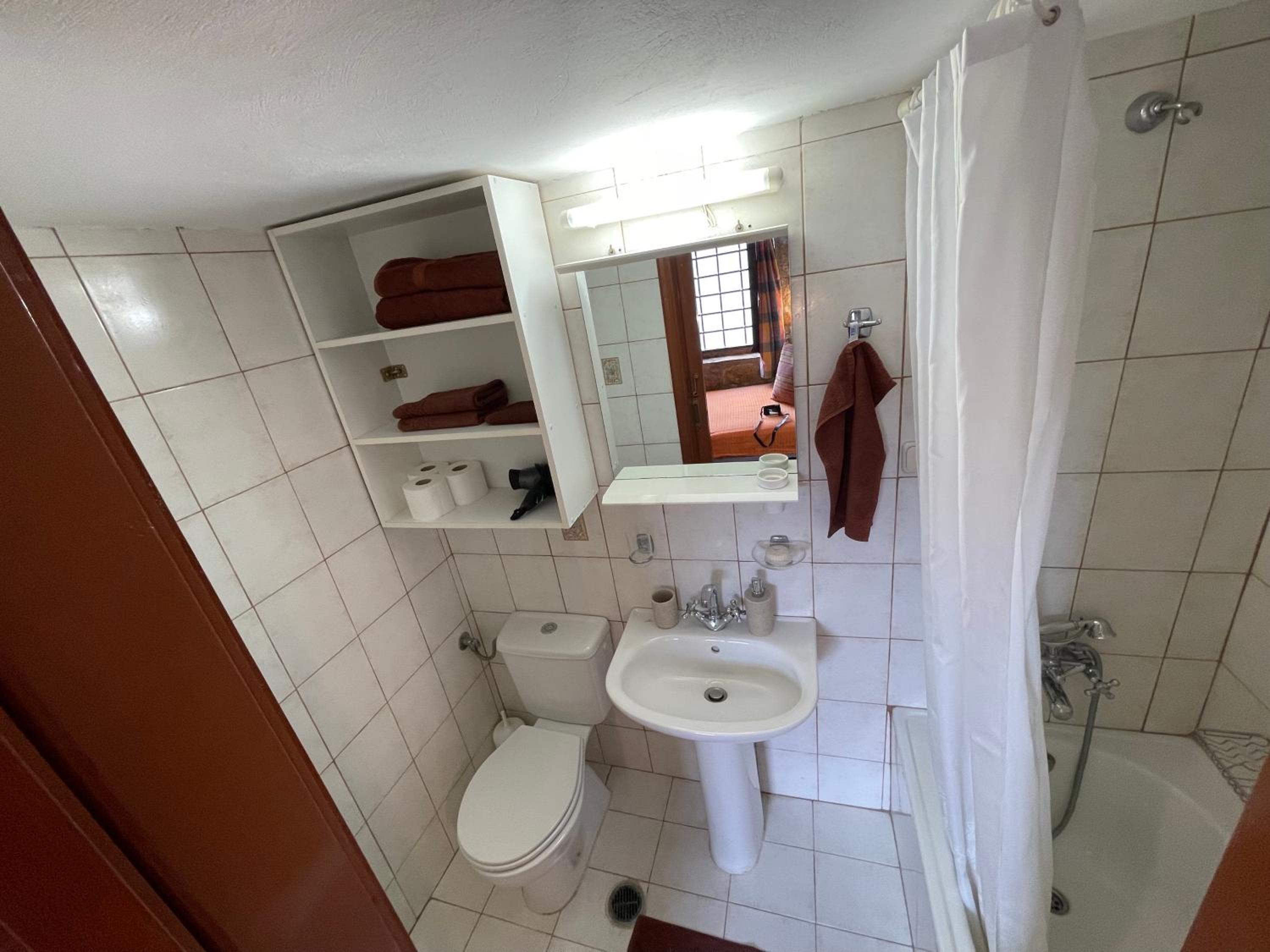 One-Bedroom House photo 2