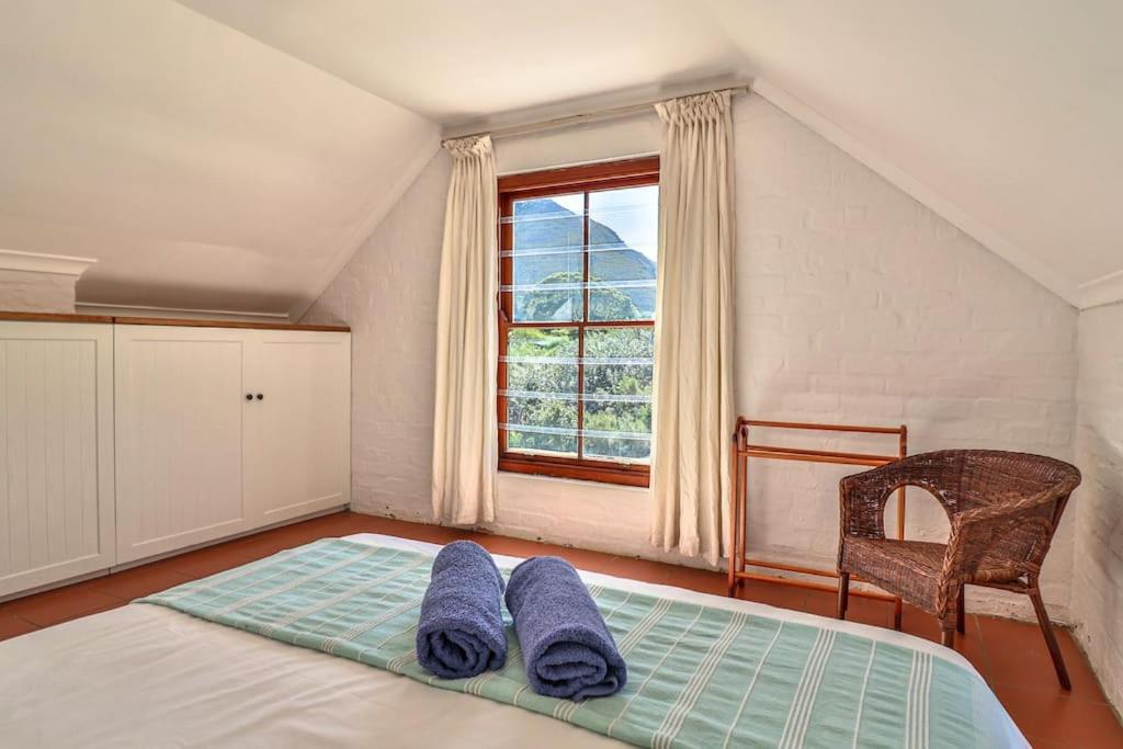 Four-Bedroom House photo 2