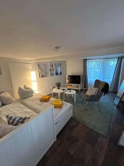One-Bedroom Apartment photo 1