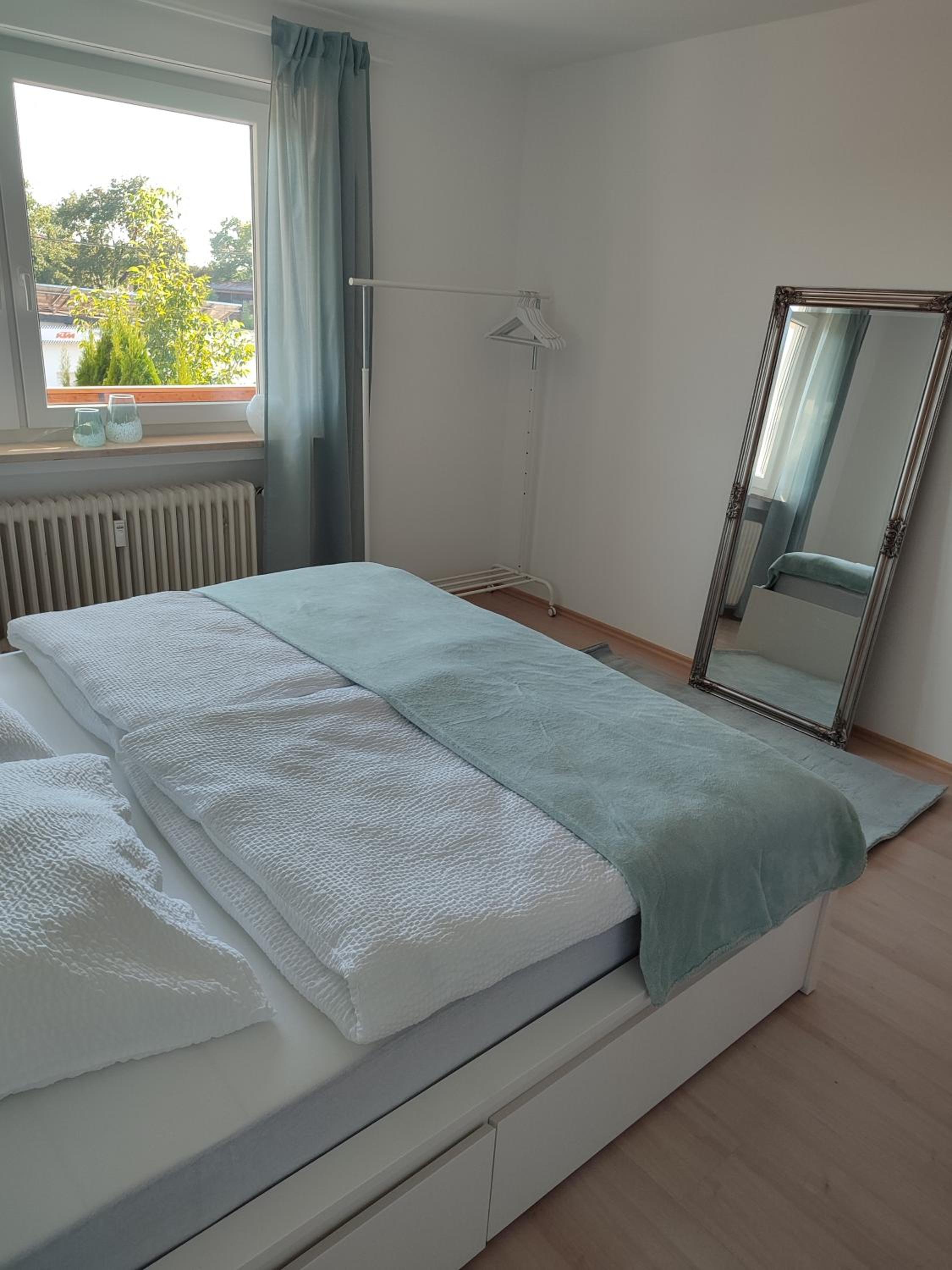 Three-Bedroom Apartment with View photo 2