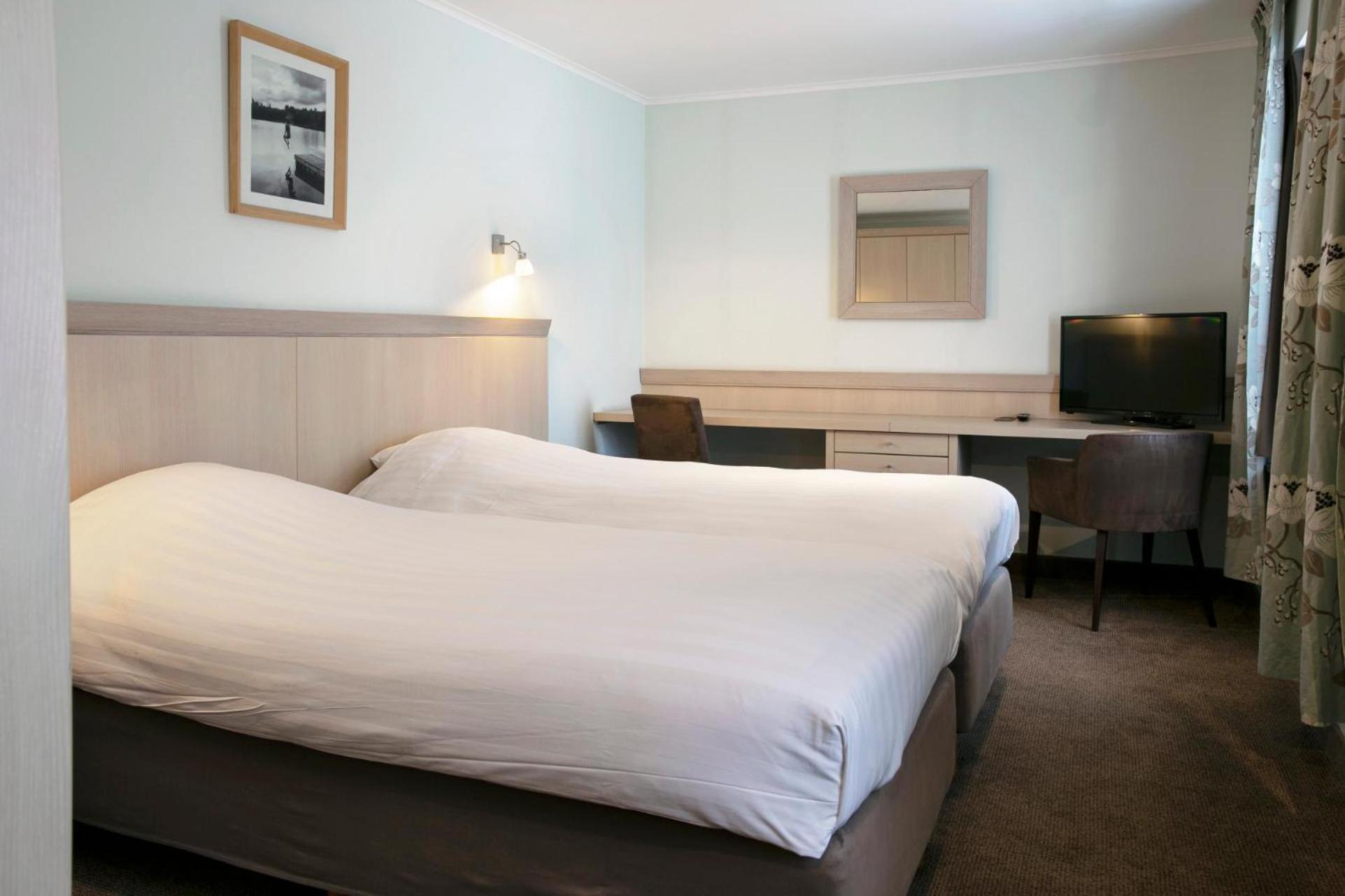 Twin Room - Photo 1