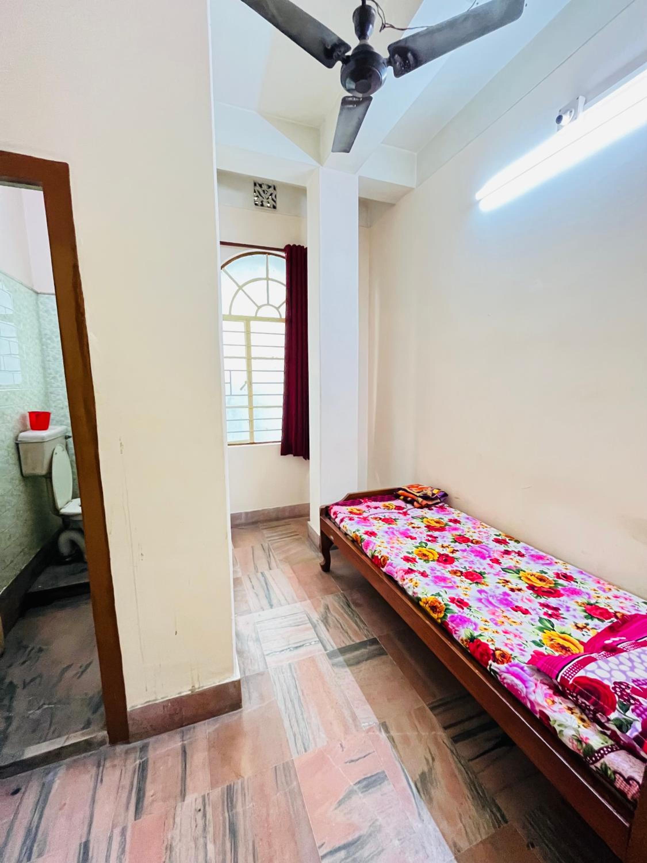 Single Room photo 1