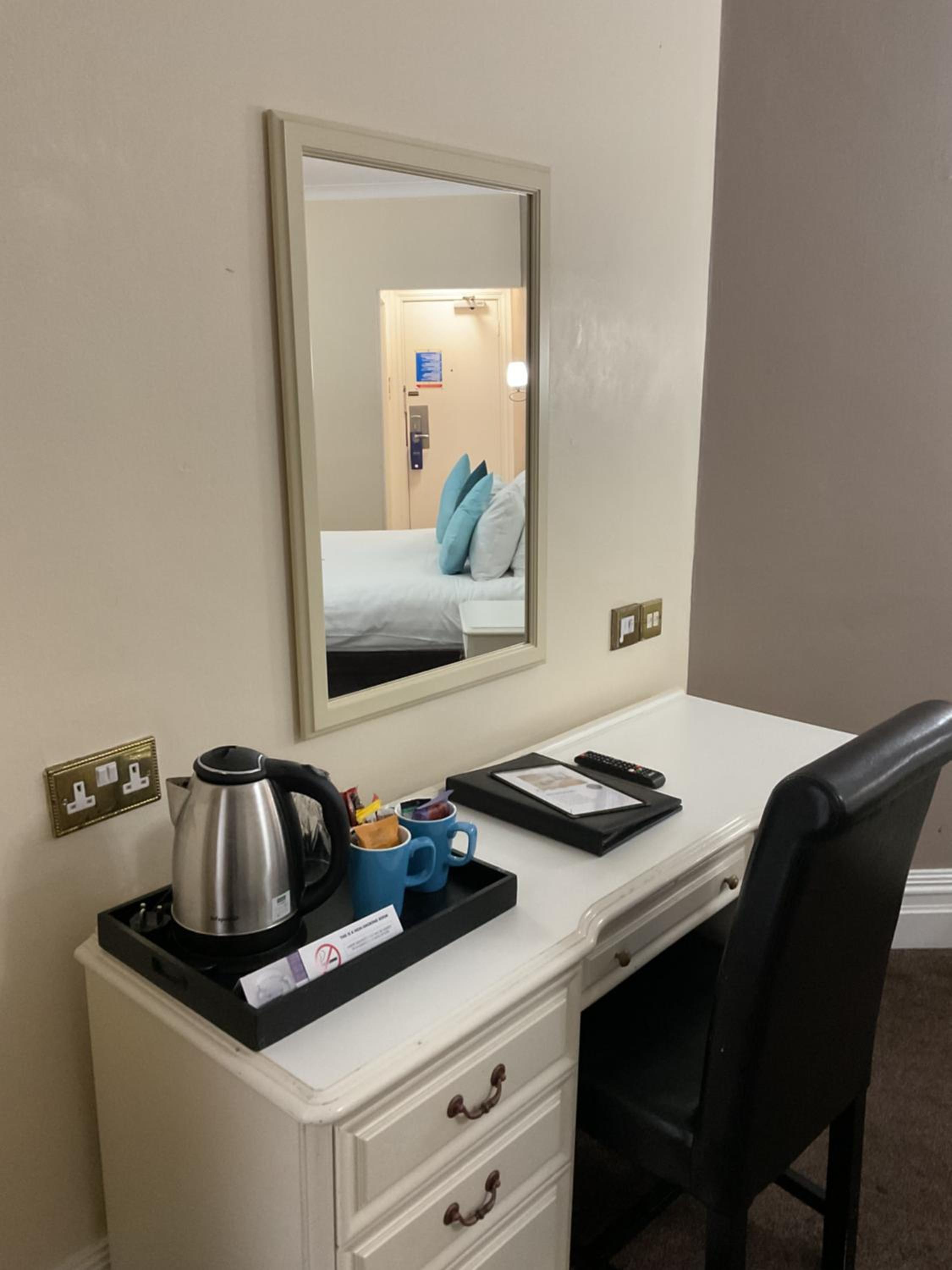 Double Room - Photo 6