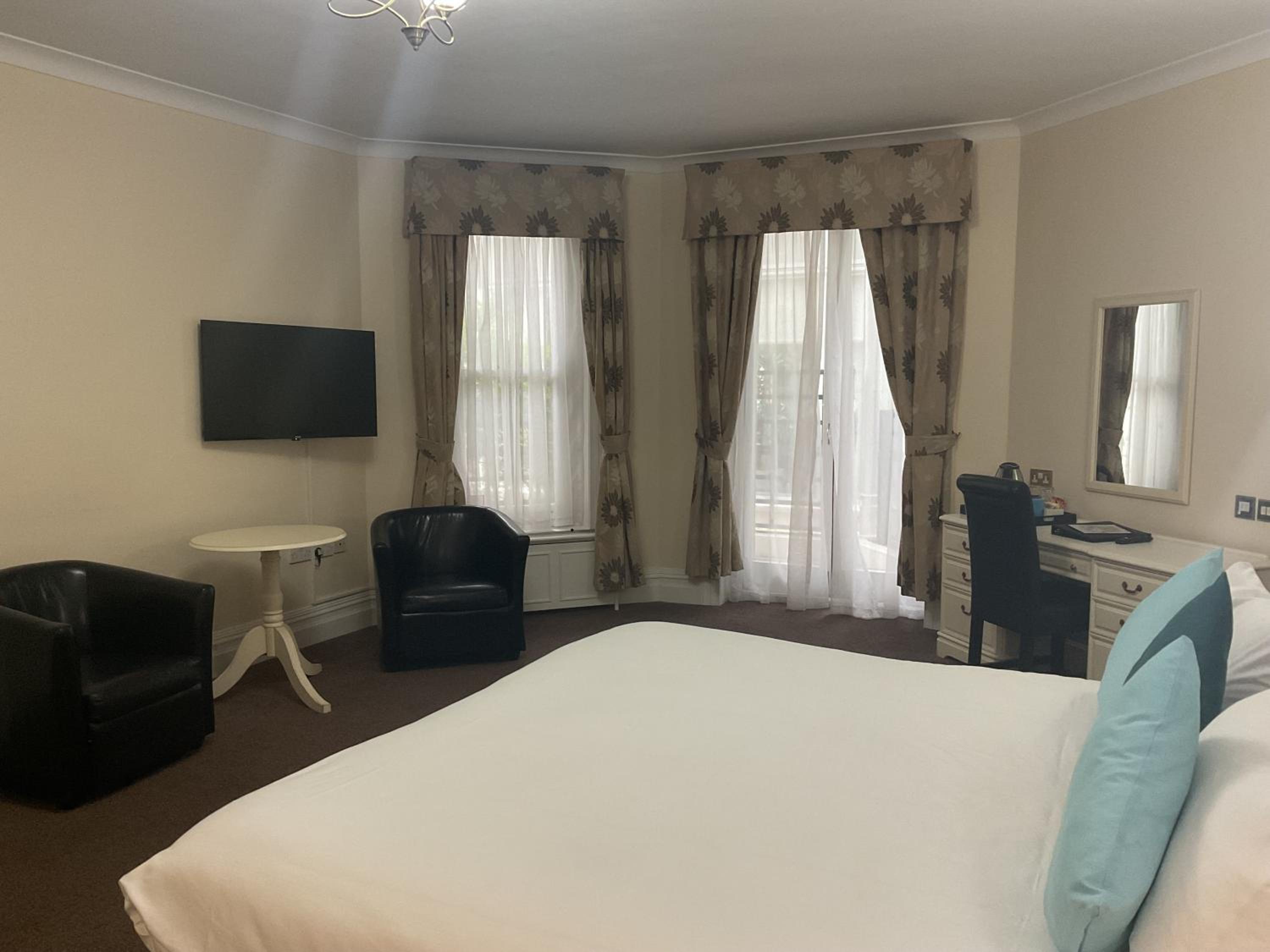Double Room - Photo 2