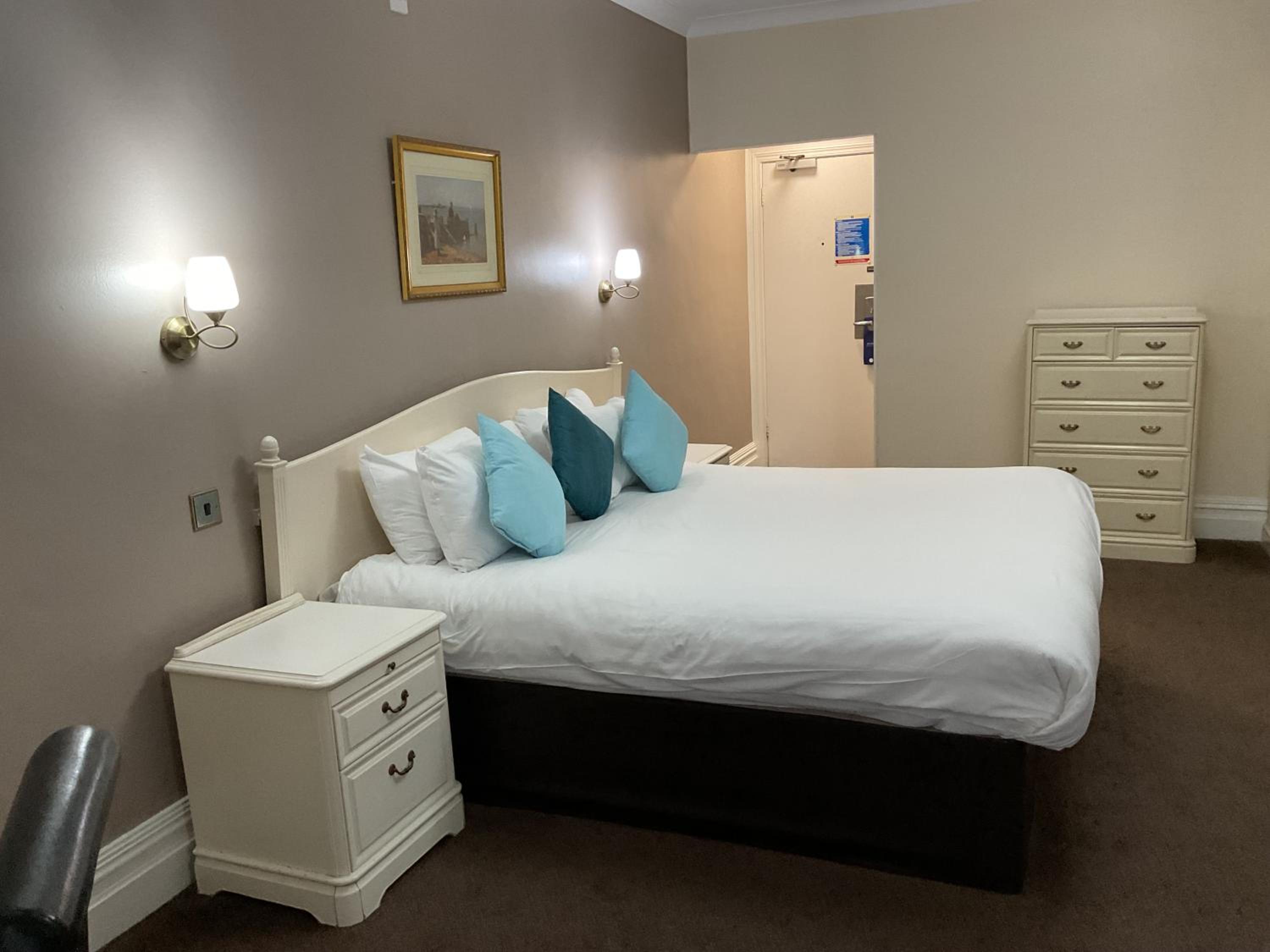 Double Room - Photo 3