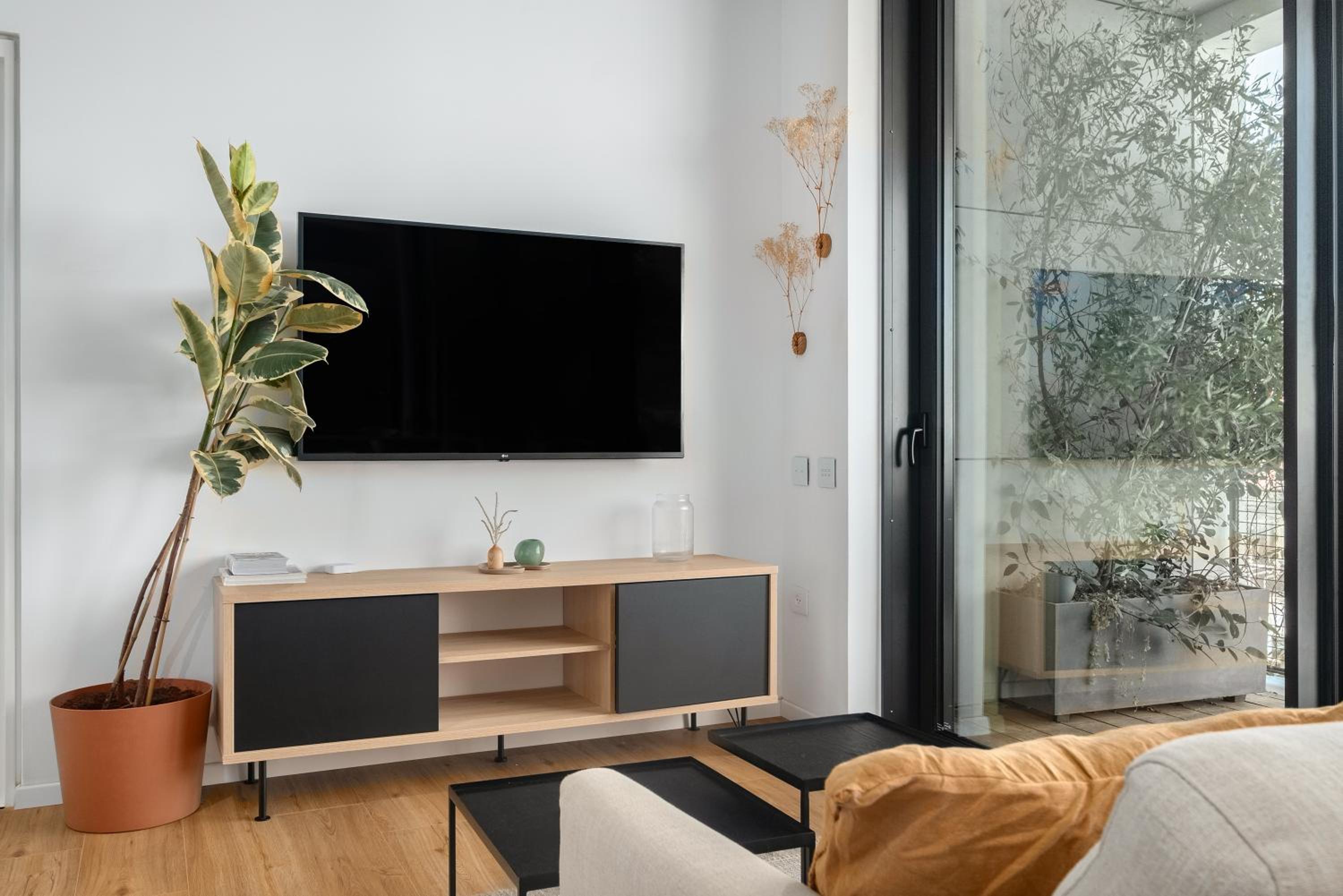 One-Bedroom Apartment with Balcony