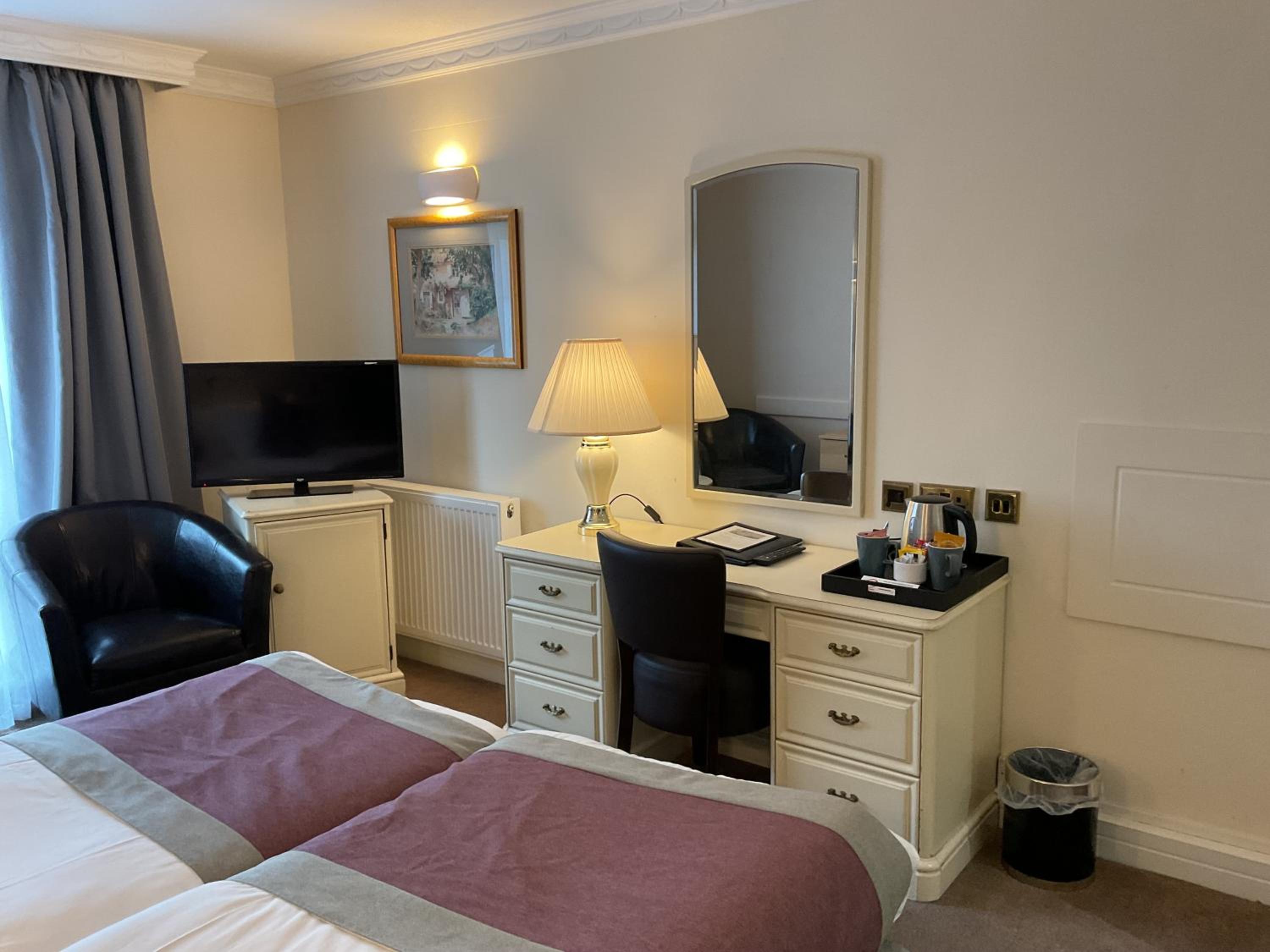 Twin Room - Photo 2