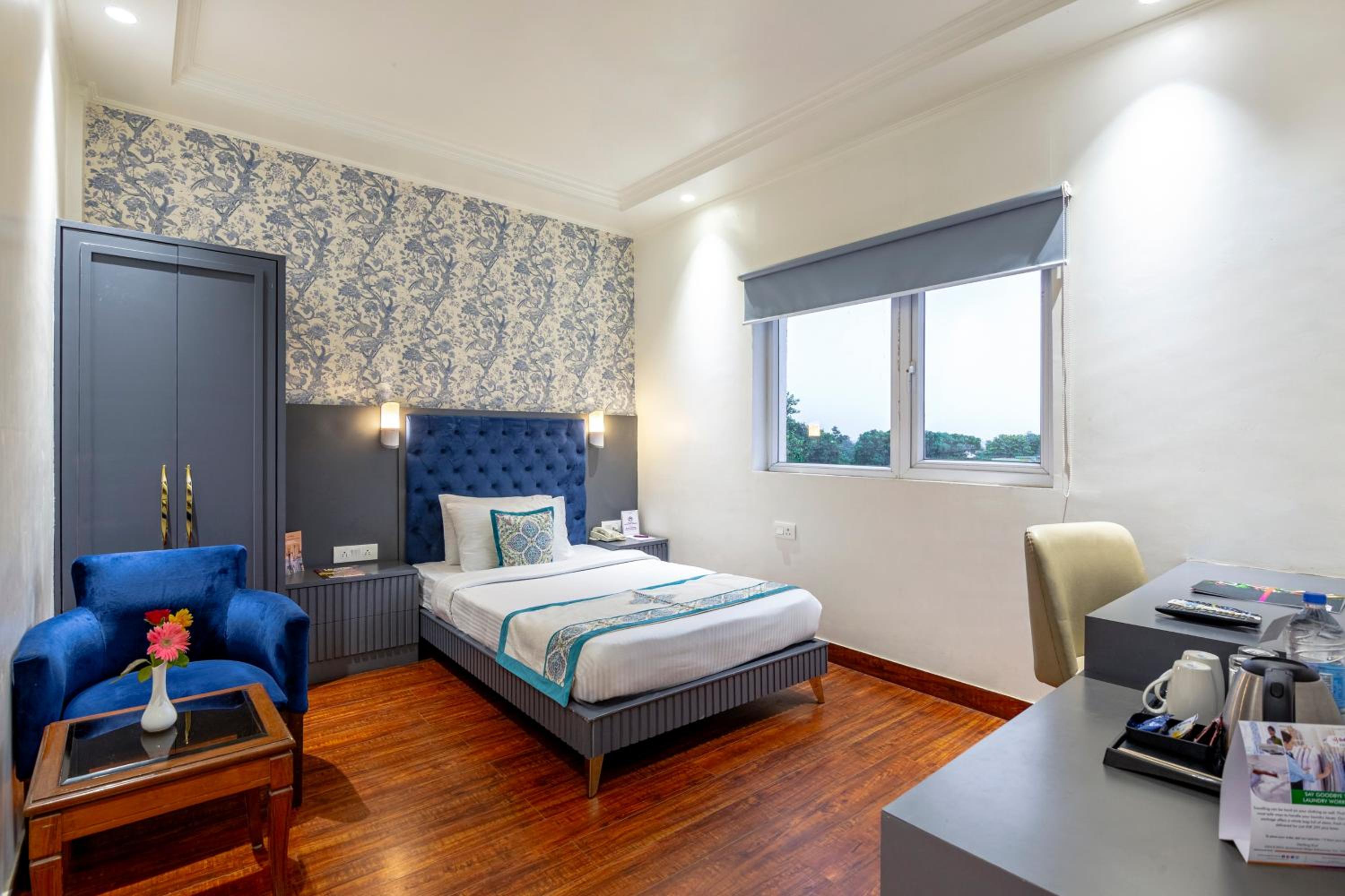 Standard Room photo 3