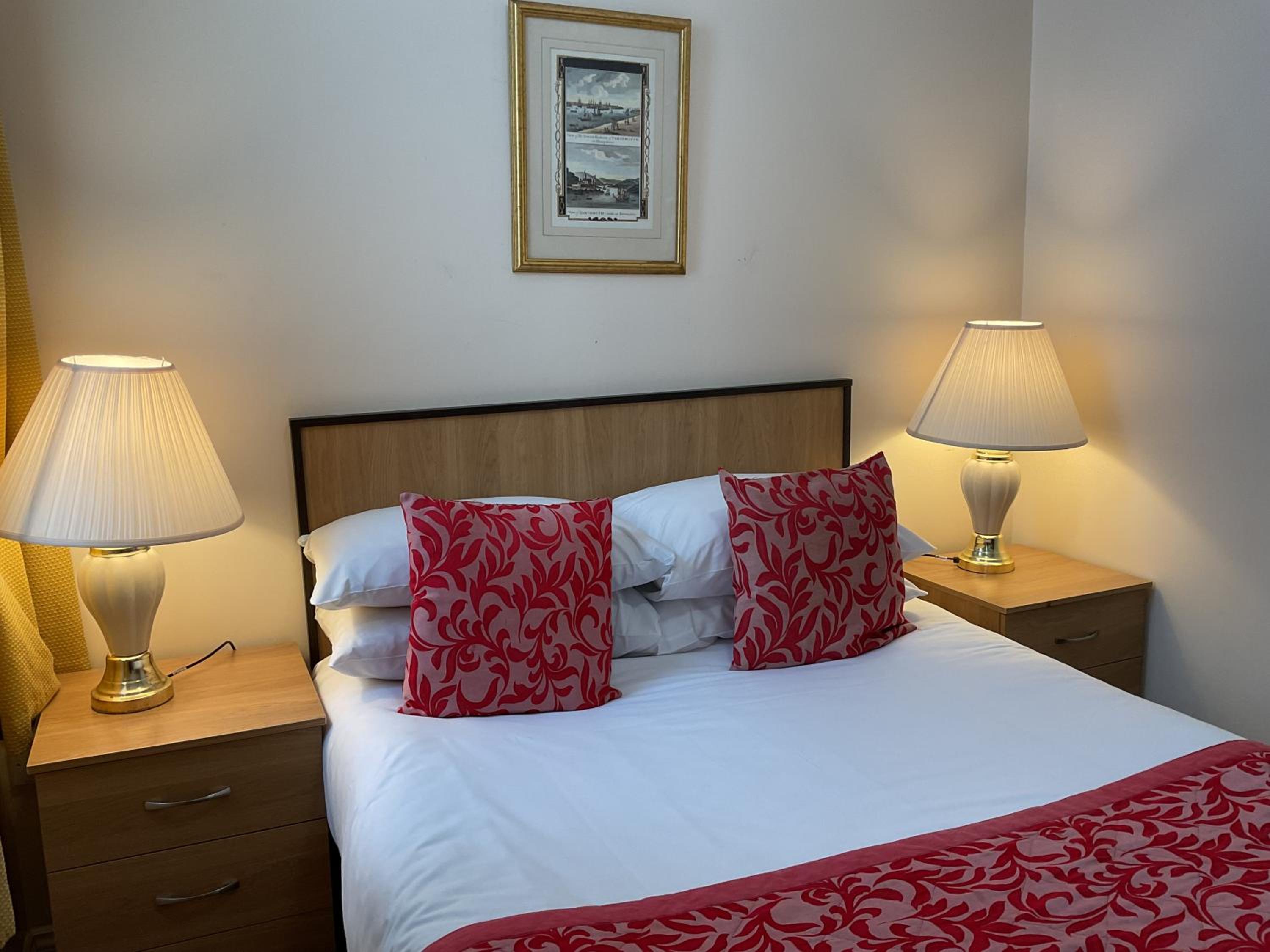 Small Double Room - Photo 2
