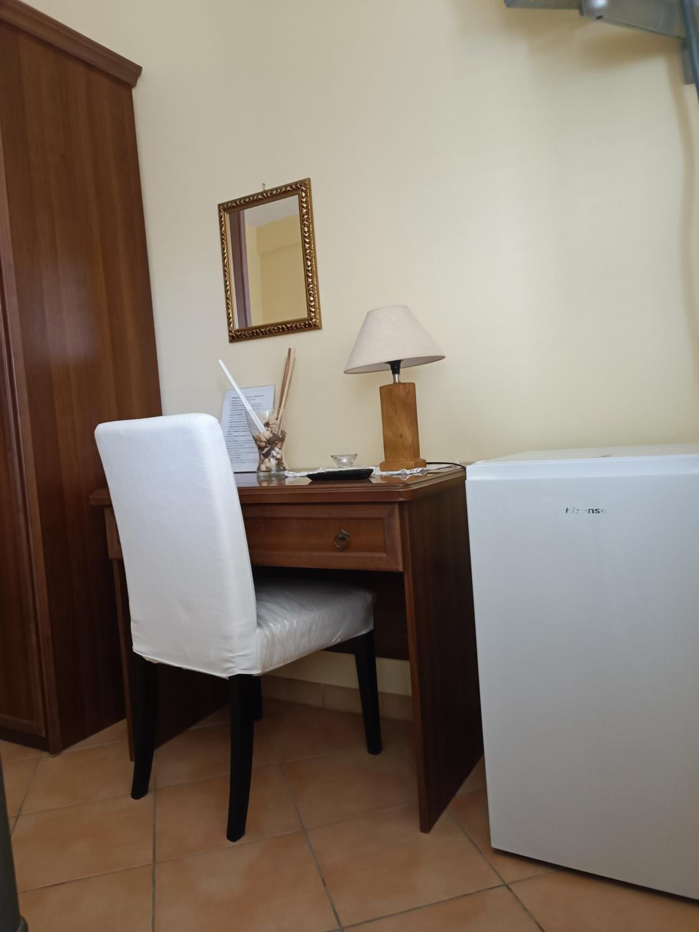 Large Double Room photo 3