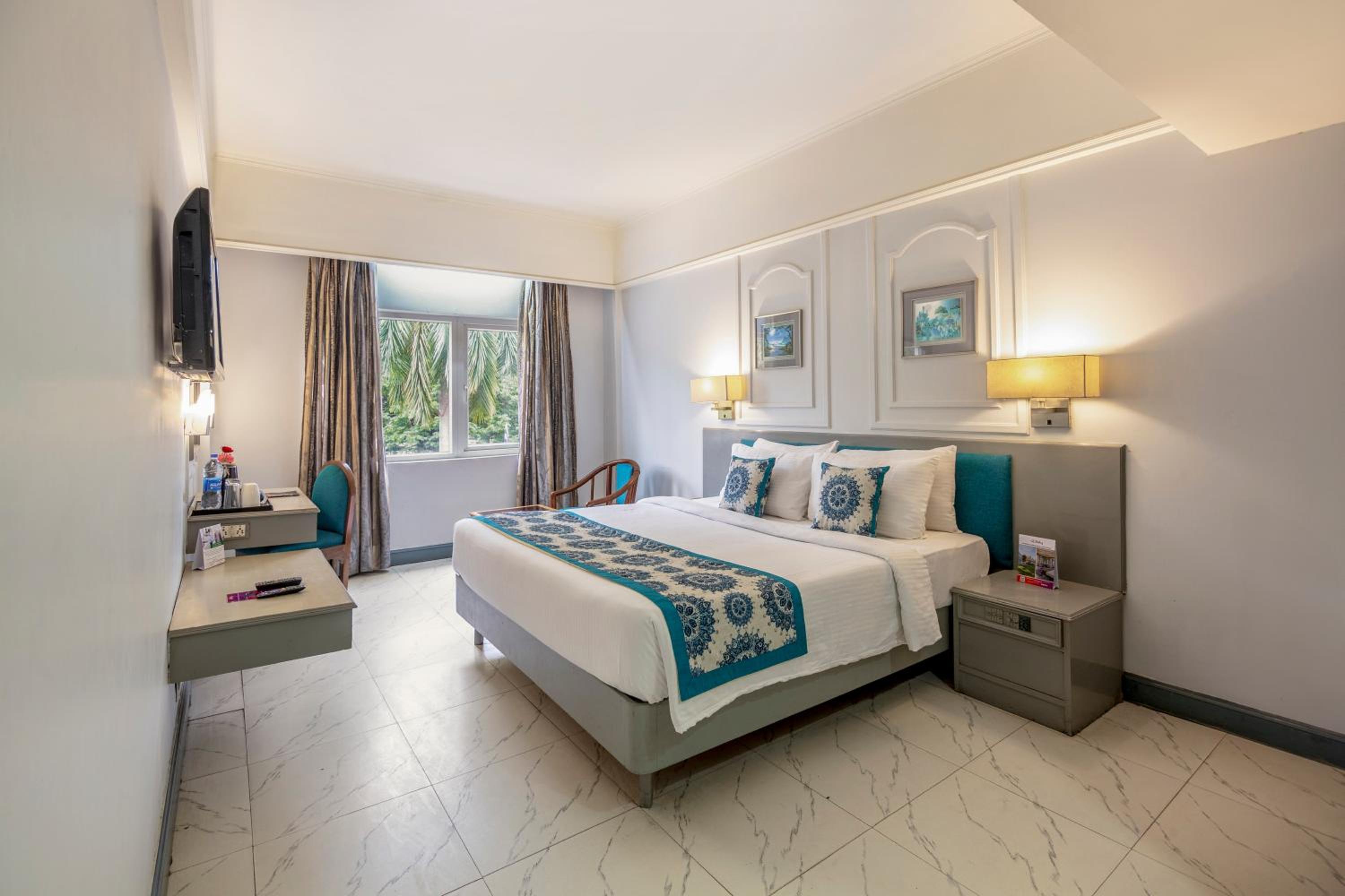 Privilege Suite - Photo 3