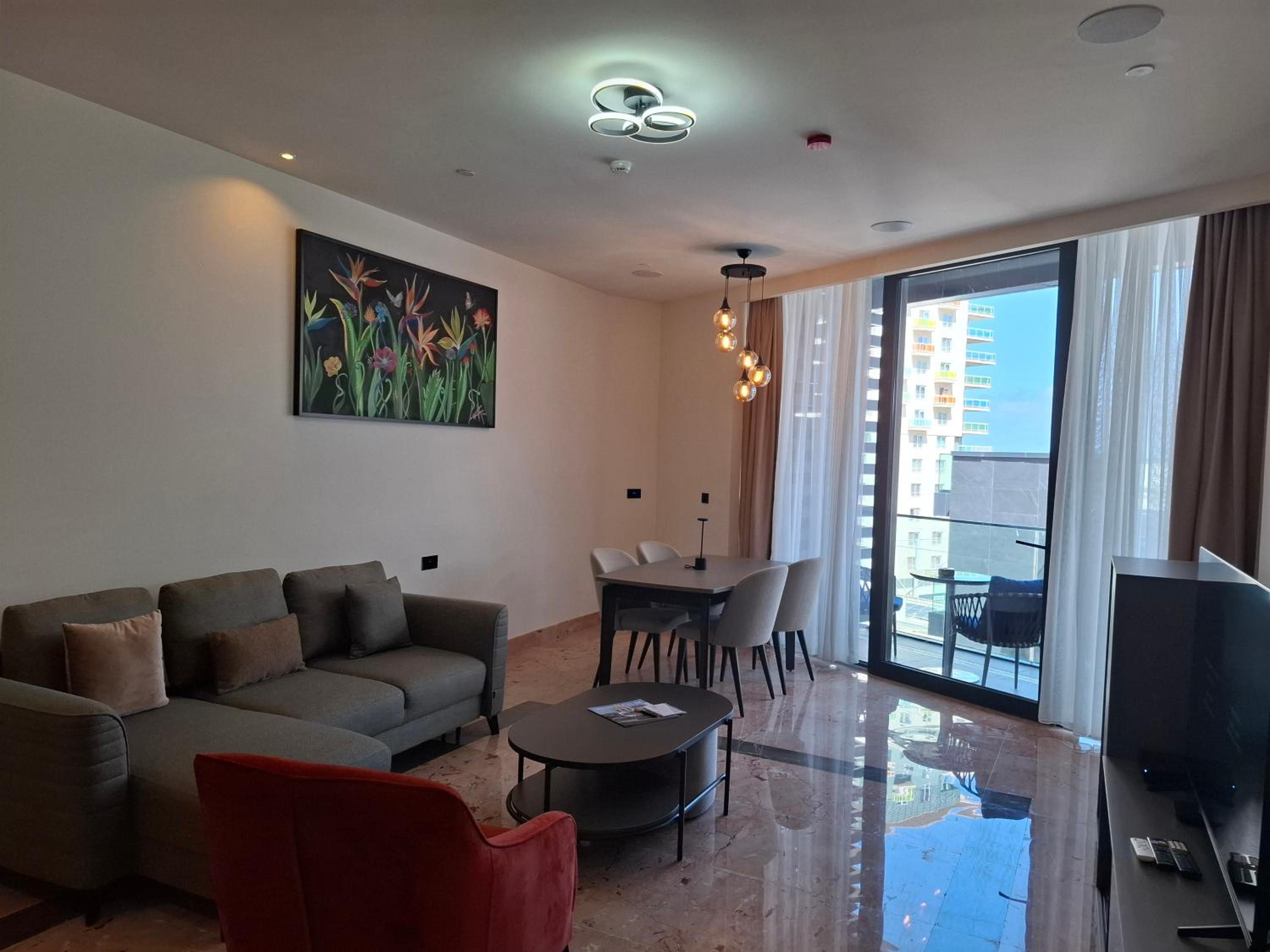 One-Bedroom Deluxe Apartment - Photo 7