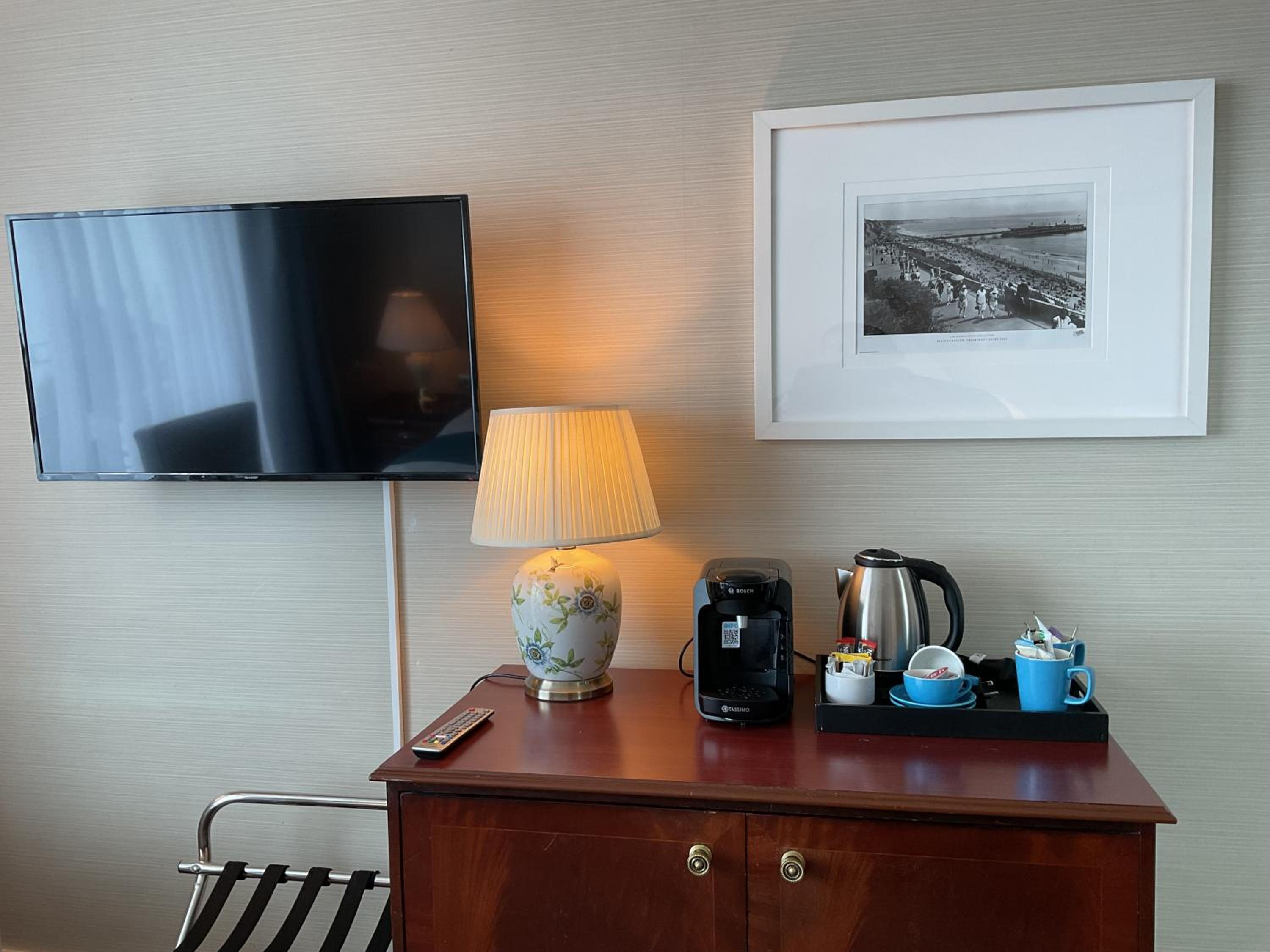 Double Room with Sea View - Photo 9