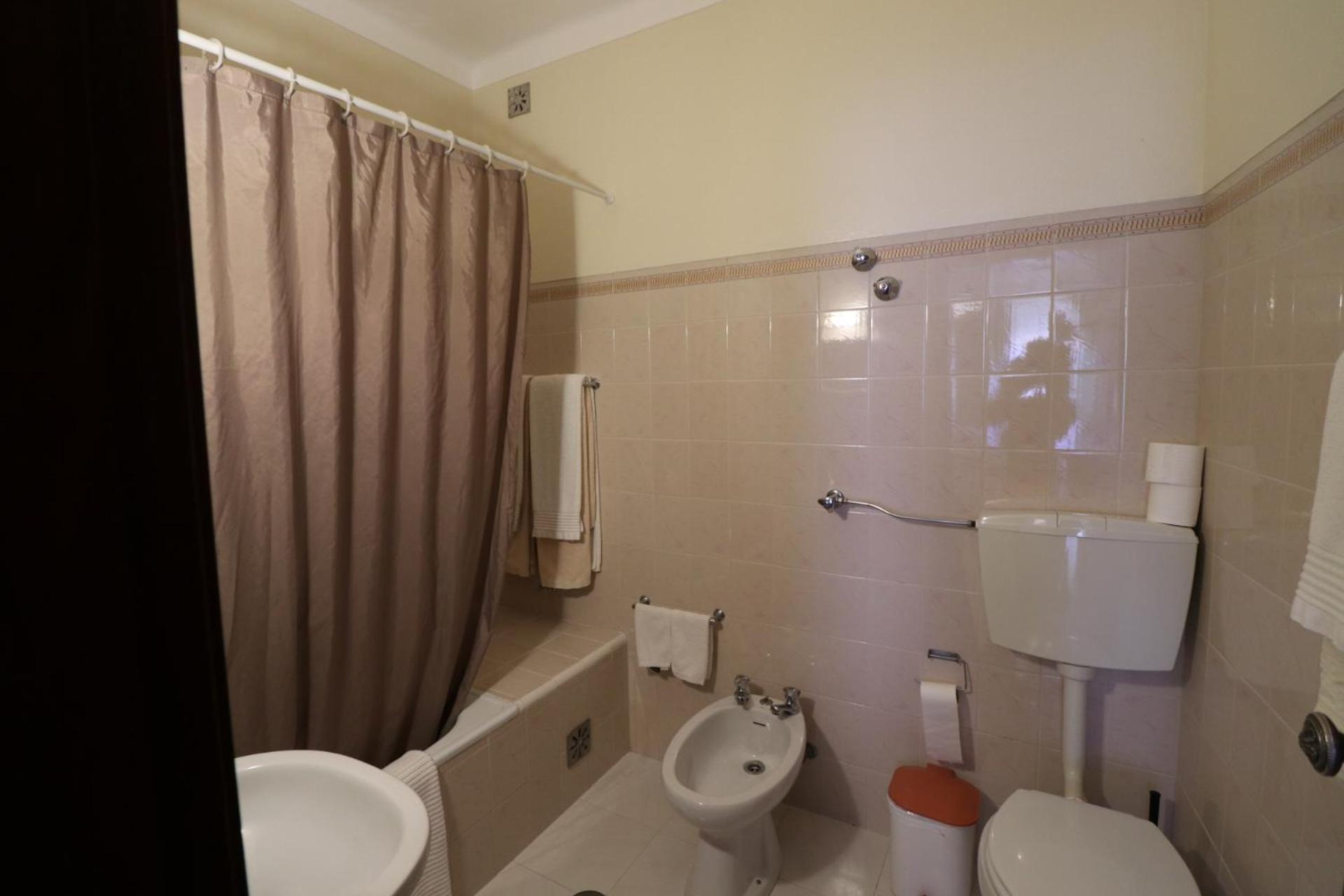 Comfort Quadruple Room - Photo 3