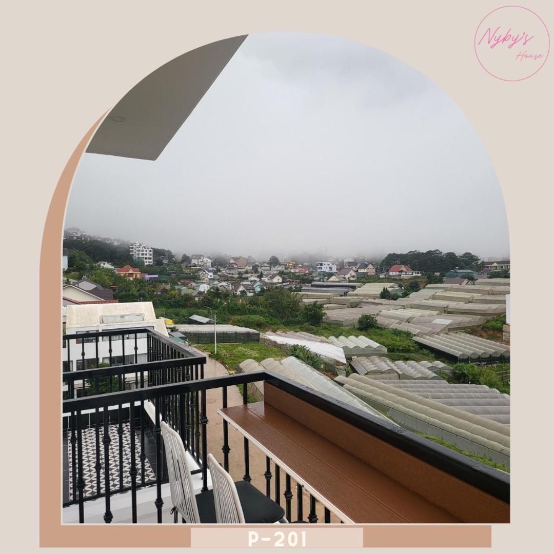 Family Suite With Balcony photo 2