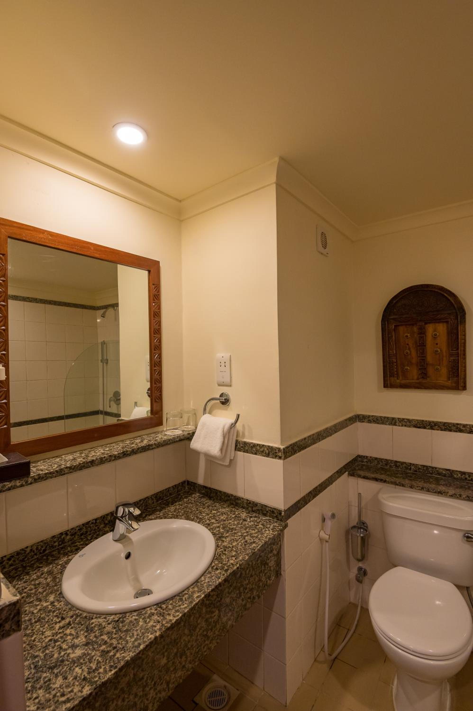 Twin Room with Garden View - Photo 5