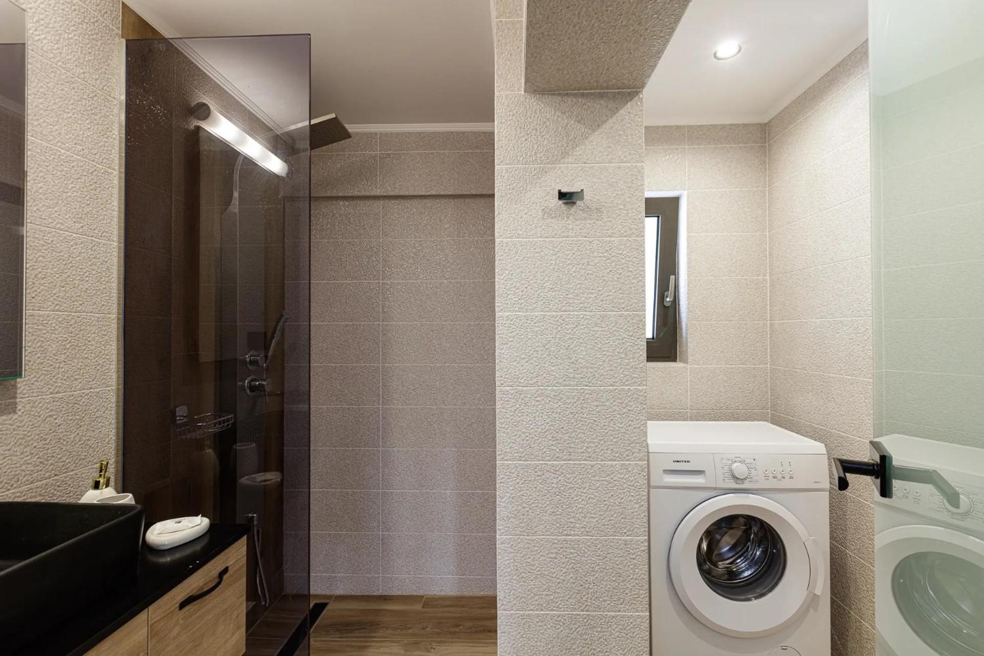Two-Bedroom Suite -Split Level - Photo 8