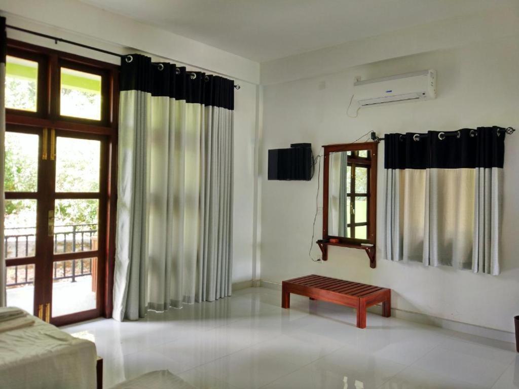 Deluxe Triple Room photo 3