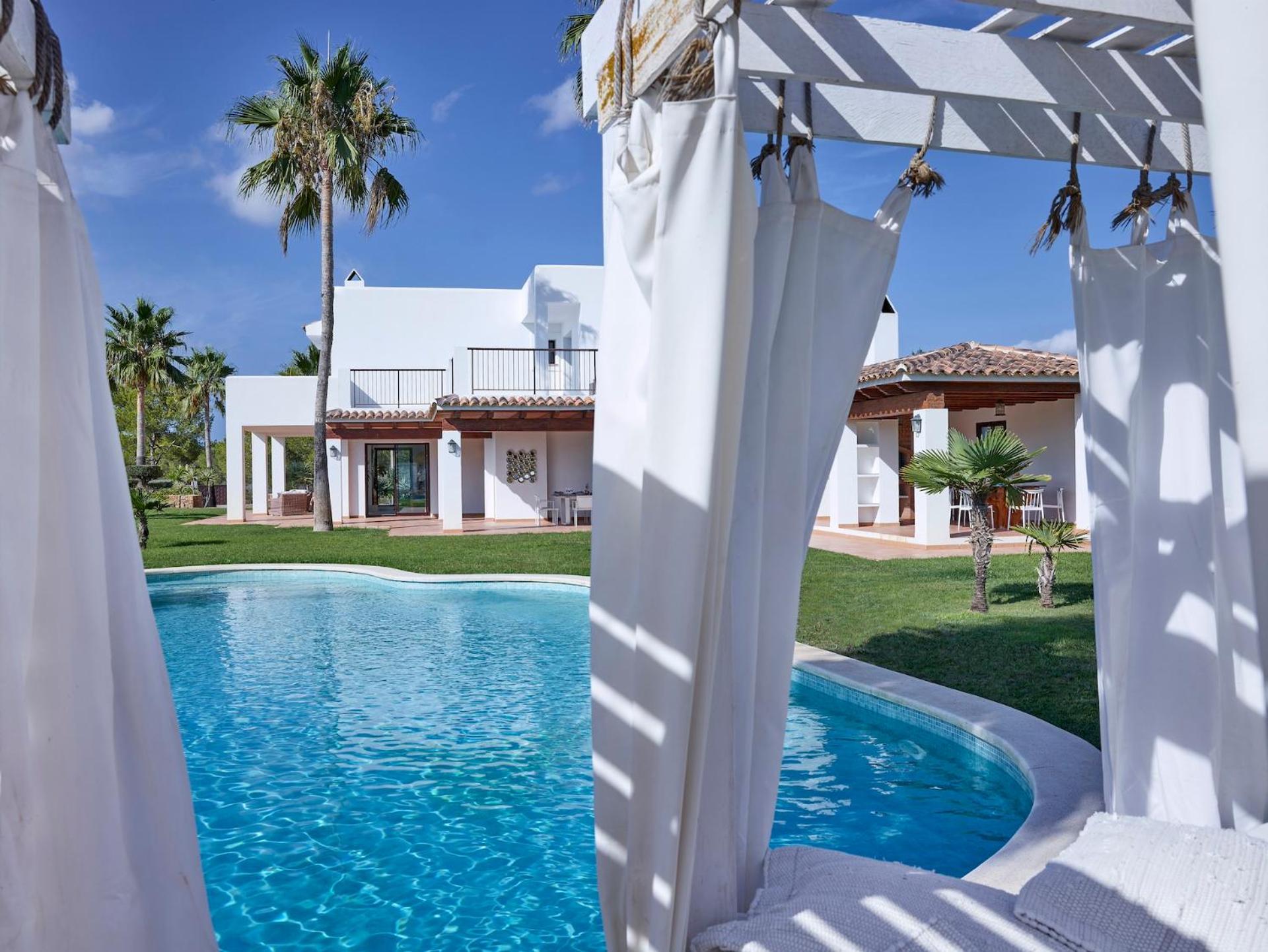 Villa with Sea View photo 3