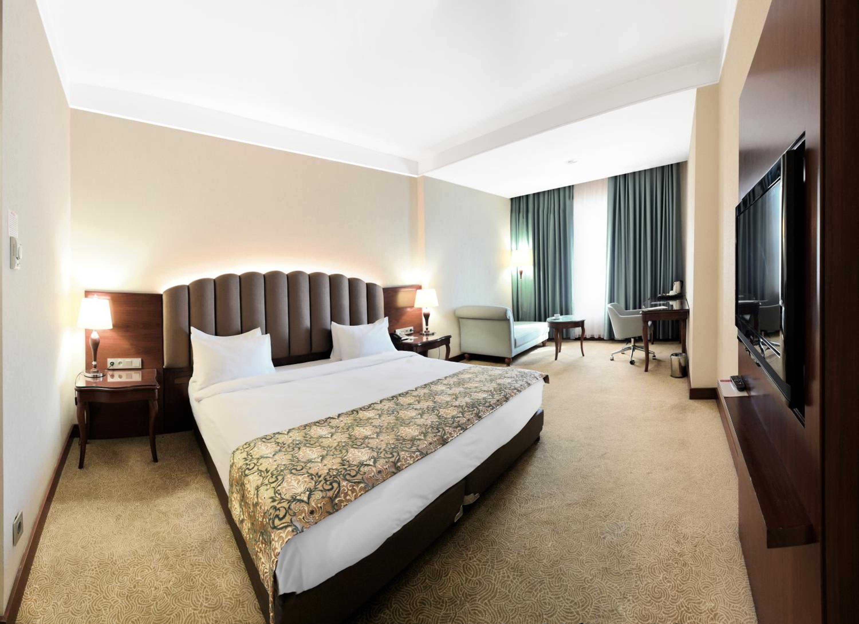 Double Bed Mobility Accessible Room