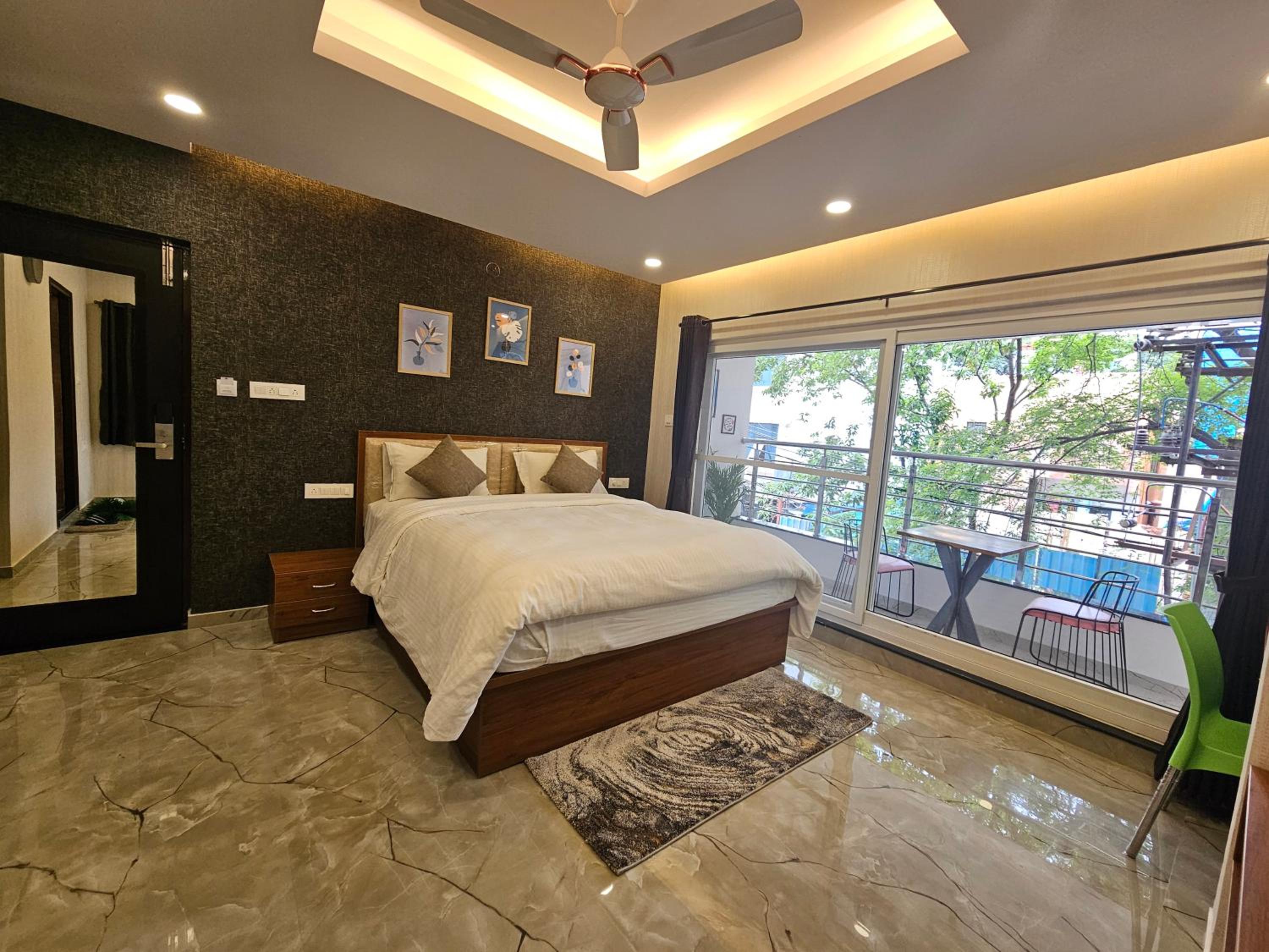 King Suite with Balcony