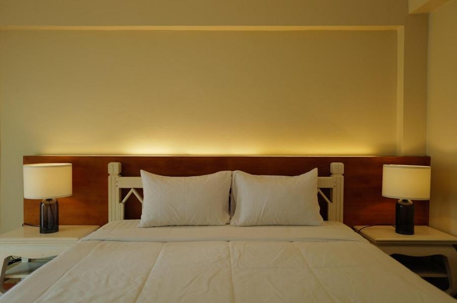 Standard Family Room - Photo 2