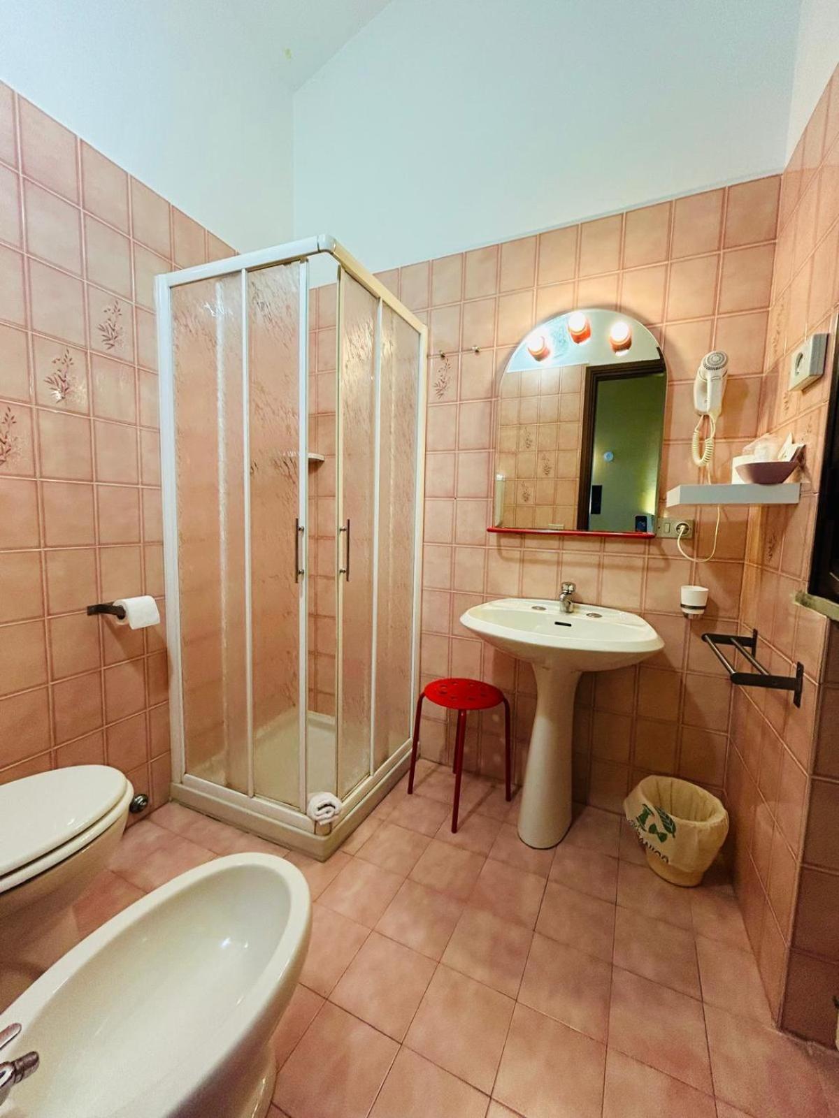 Double or Twin Room photo 3