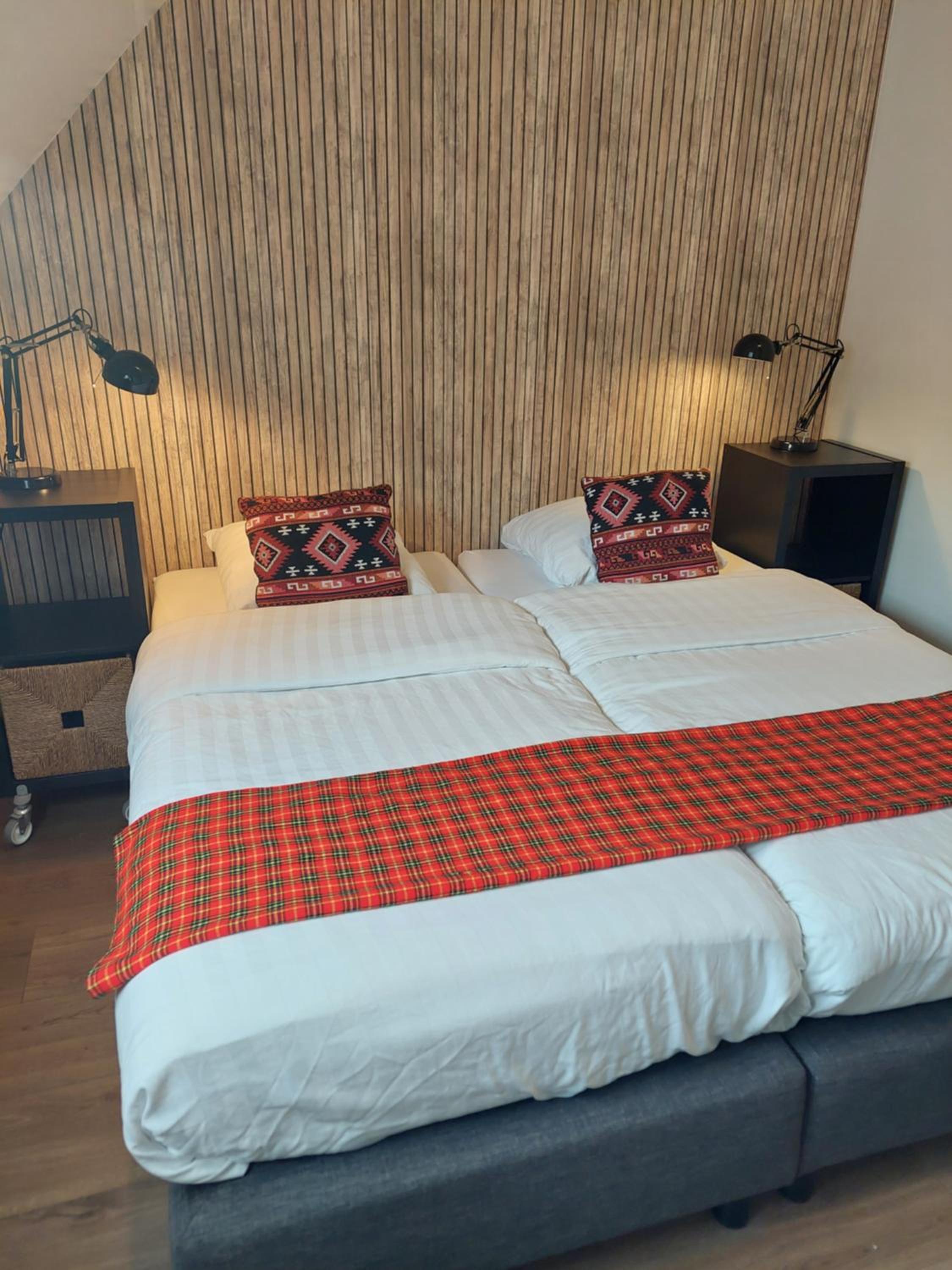 Deluxe Double Room with Shower photo 3