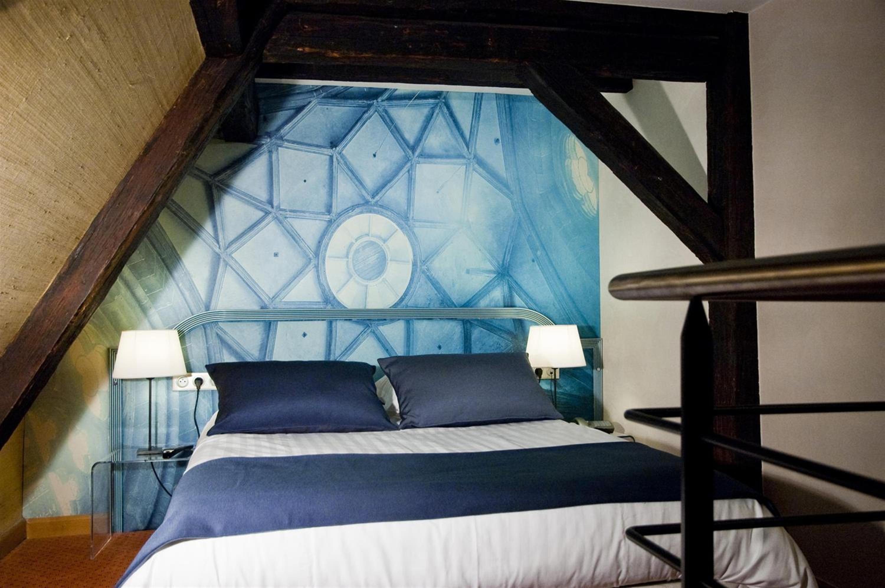 Cozy triple room