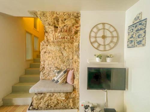 Apartment - Photo 2