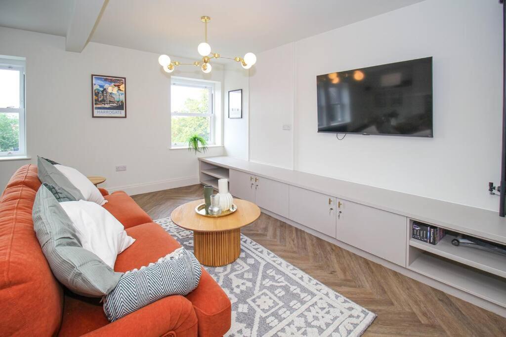 Two-Bedroom Deluxe Apartment photo 1