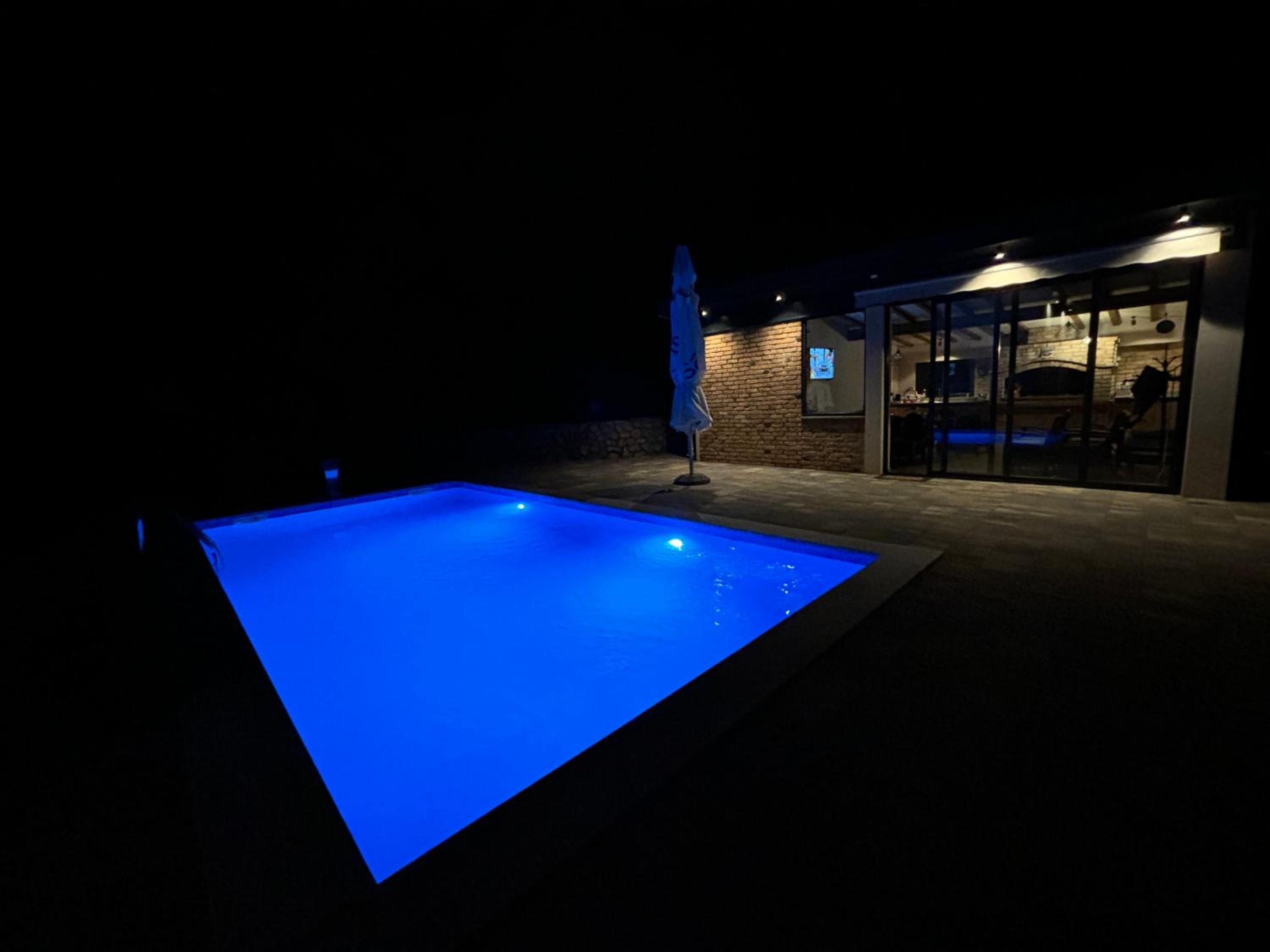 Villa photo 2