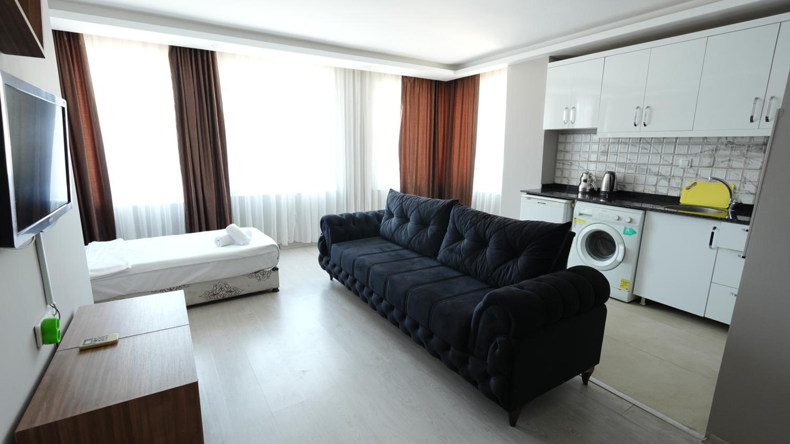 Apartment photo 1