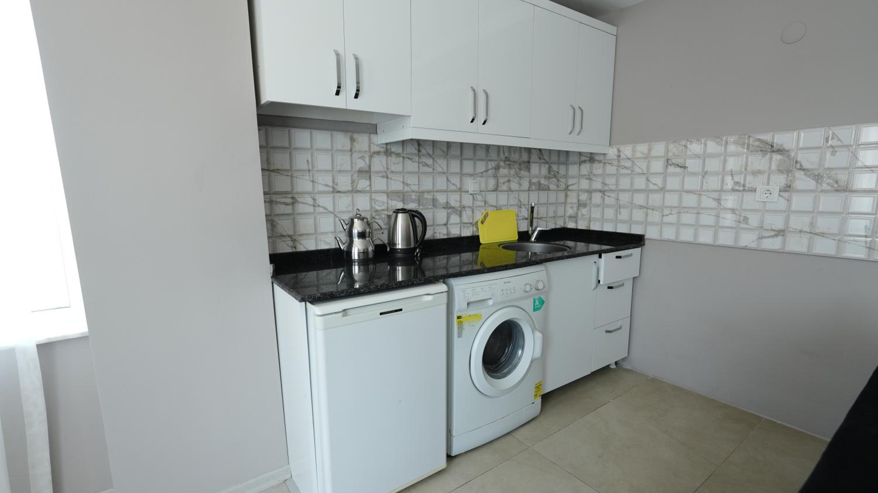 Apartment photo 3