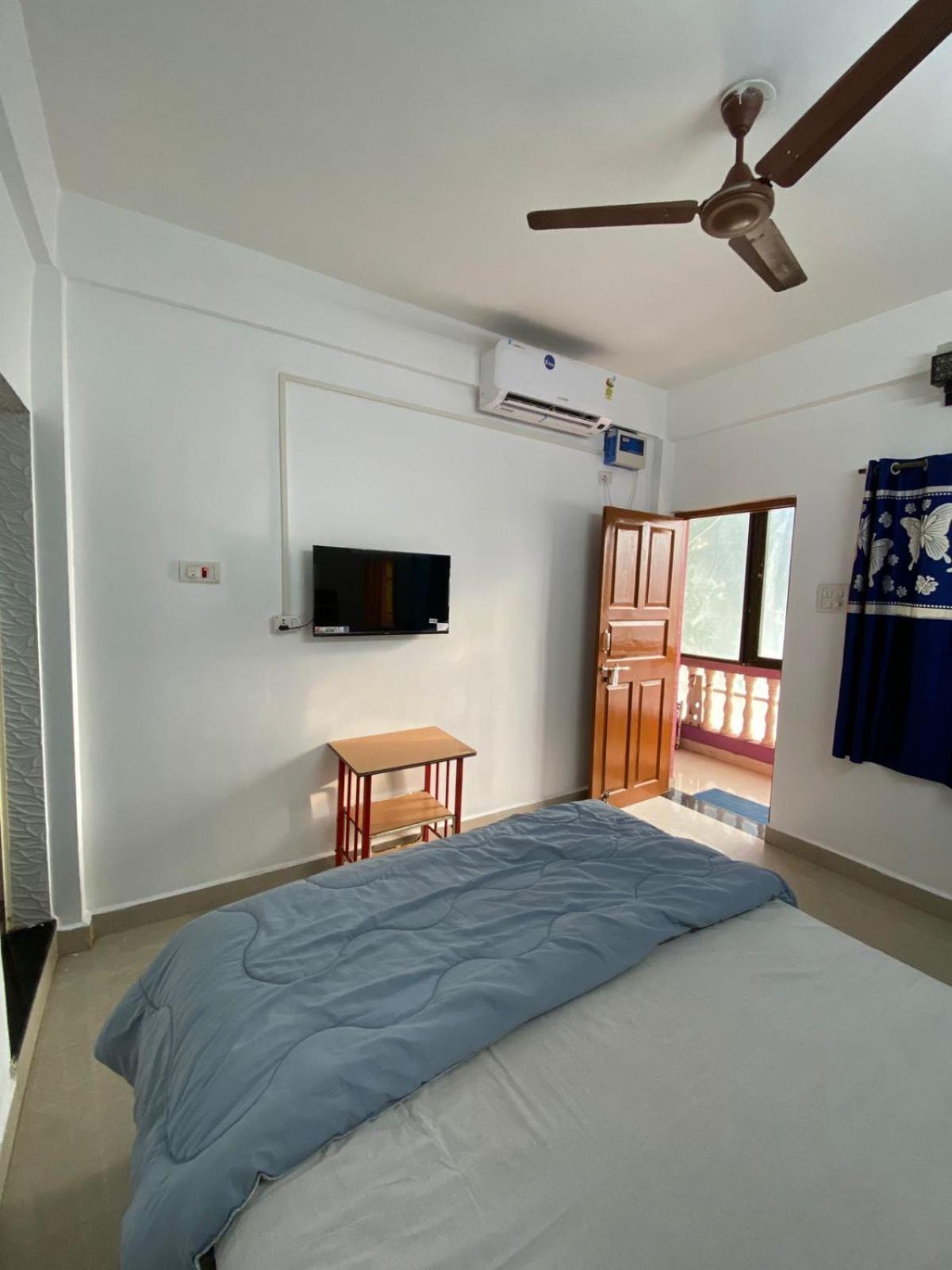 Deluxe Double Room With Balcony And Sea View photo 2
