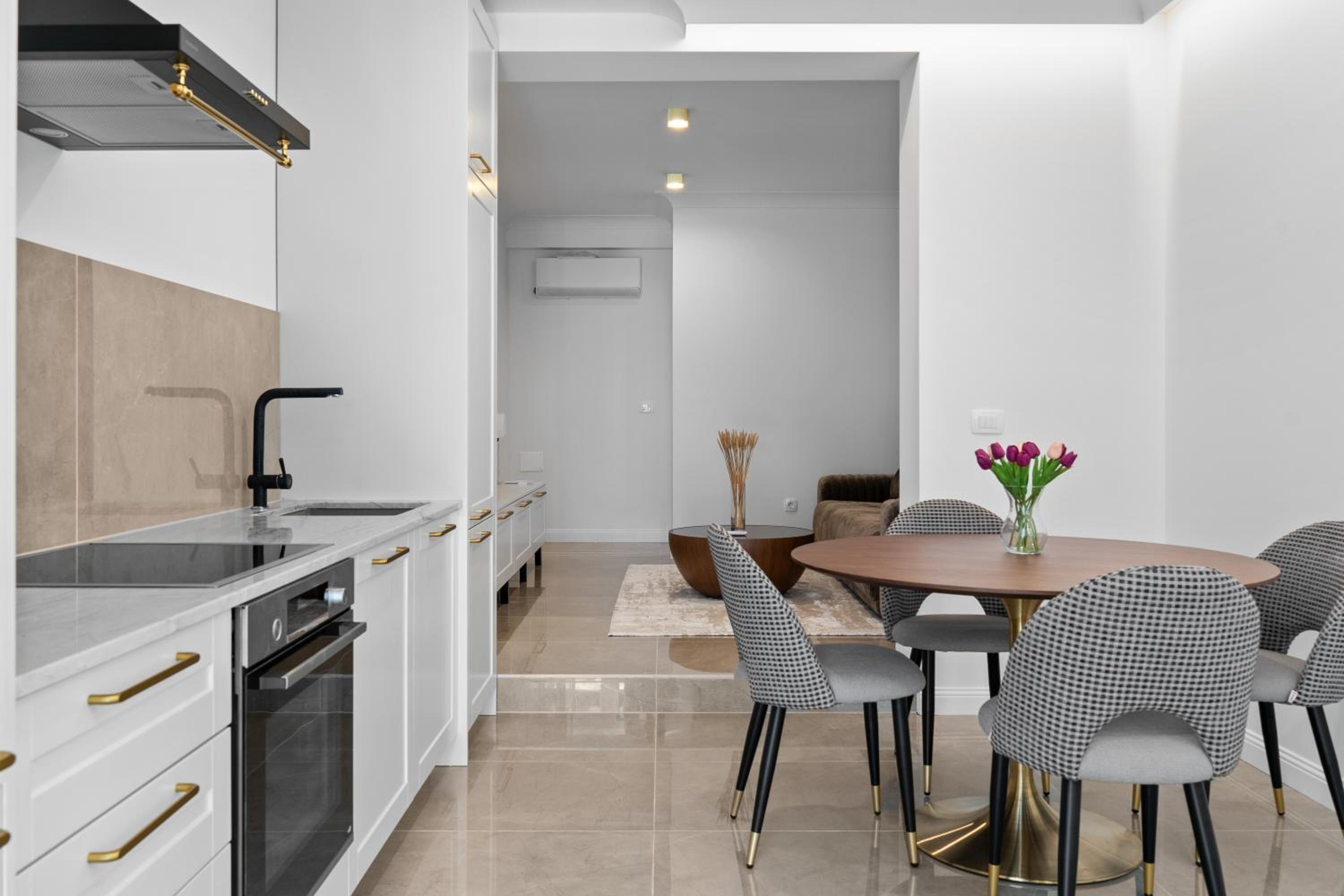 Superior One-Bedroom Apartment photo 3