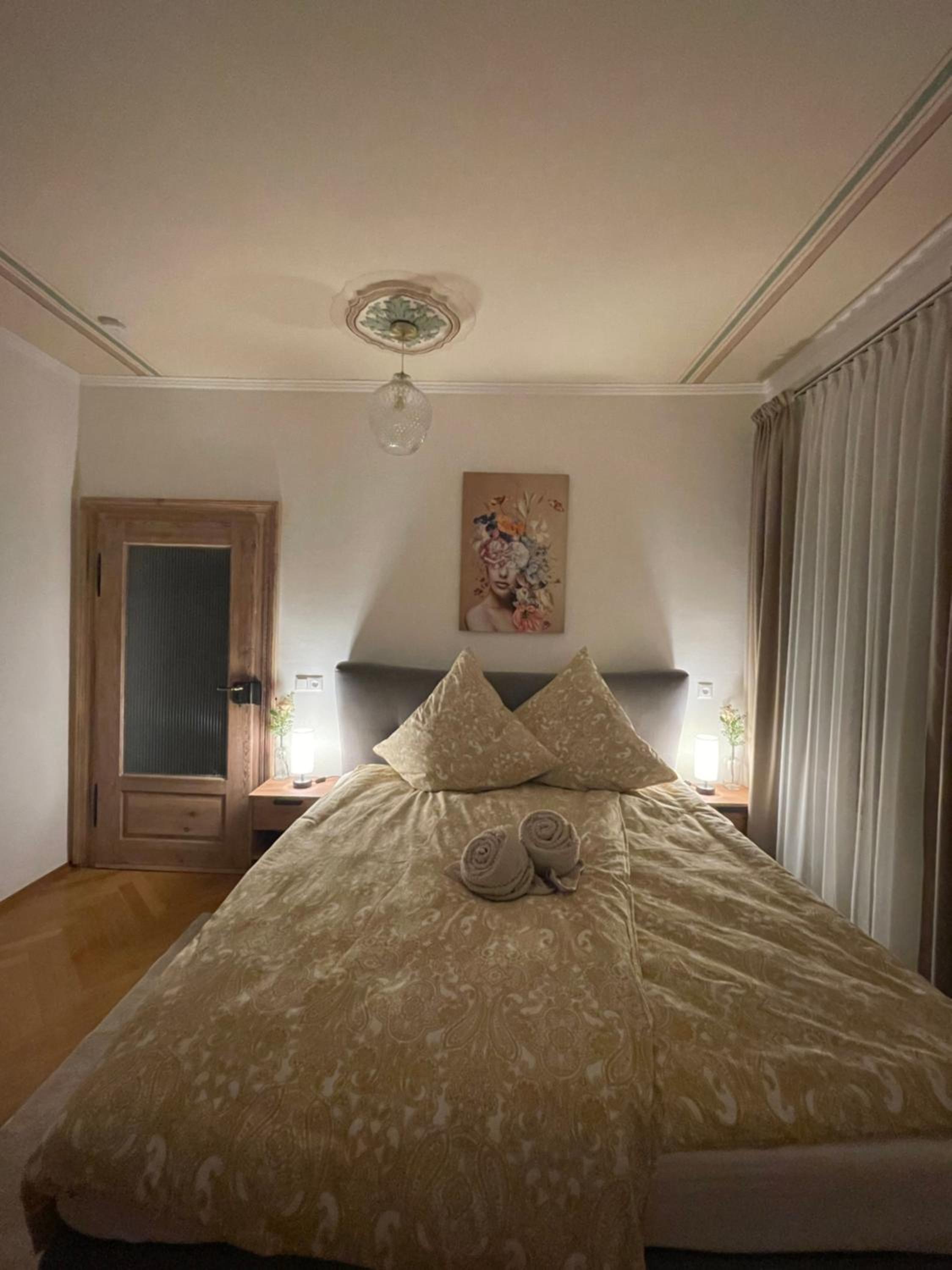 Apartment photo 2